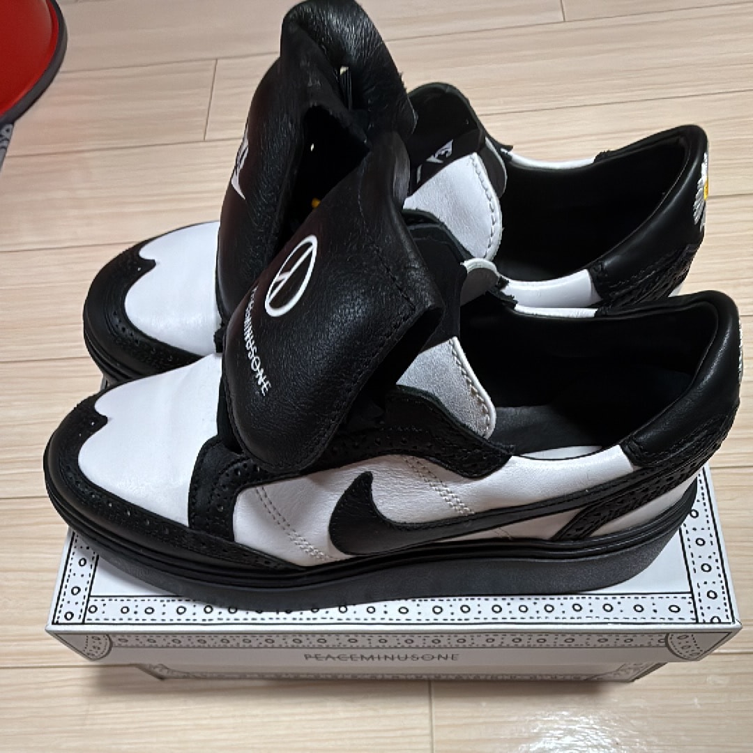 PEACEMINUSONE × Nike Kwondo 1 "Black and White" / G-DRAGON