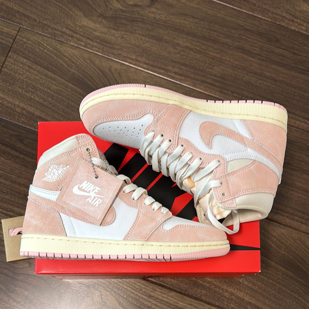 Nike Women's Air Jordan 1 Retro High OG "Washed Pink"