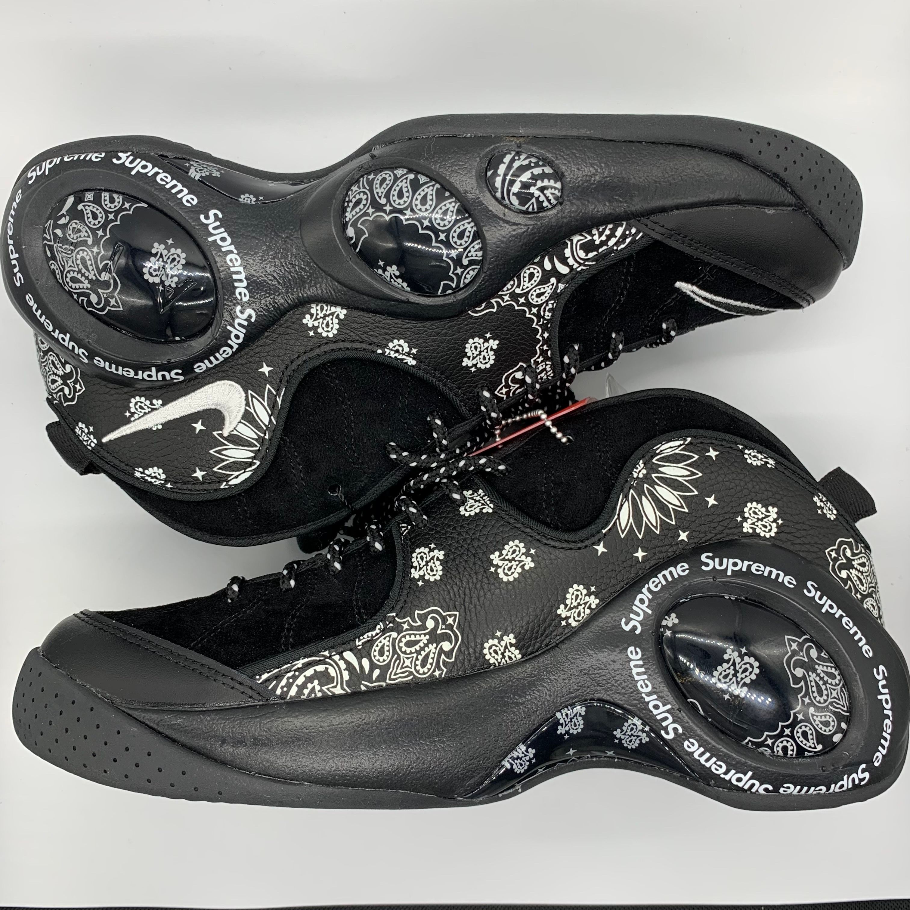 Supreme × Nike Air Zoom Flight 95 SP "Black/White"