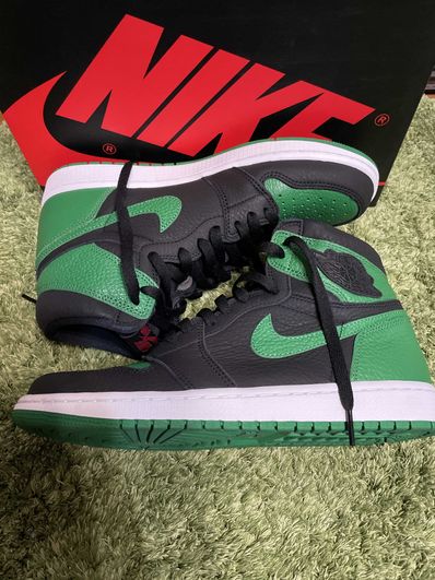 Nike Air Jordan 1 Retro High OG "Black/Pine Green" (2020)