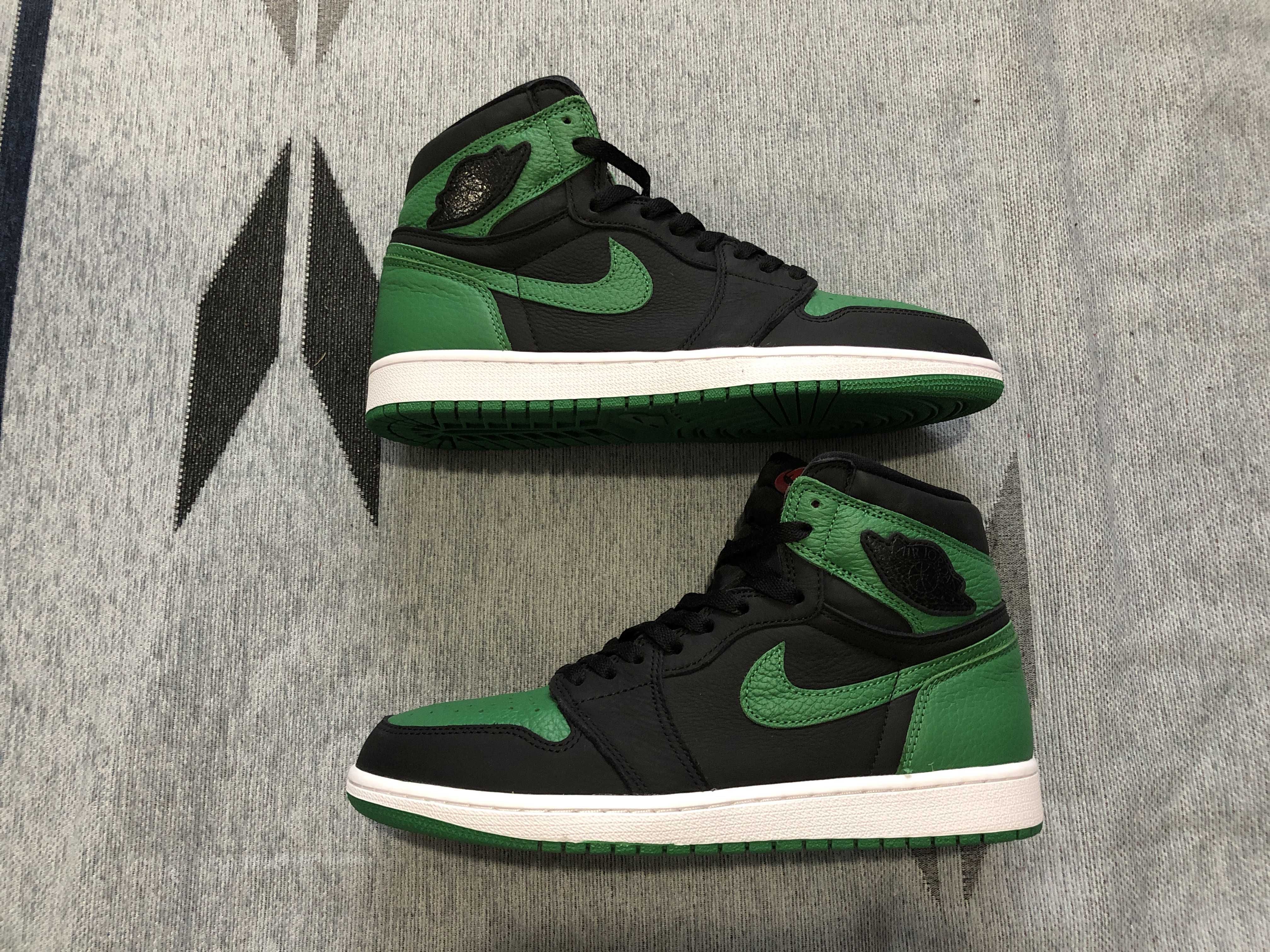 Nike Air Jordan 1 Retro High OG "Black/Pine Green" (2020)