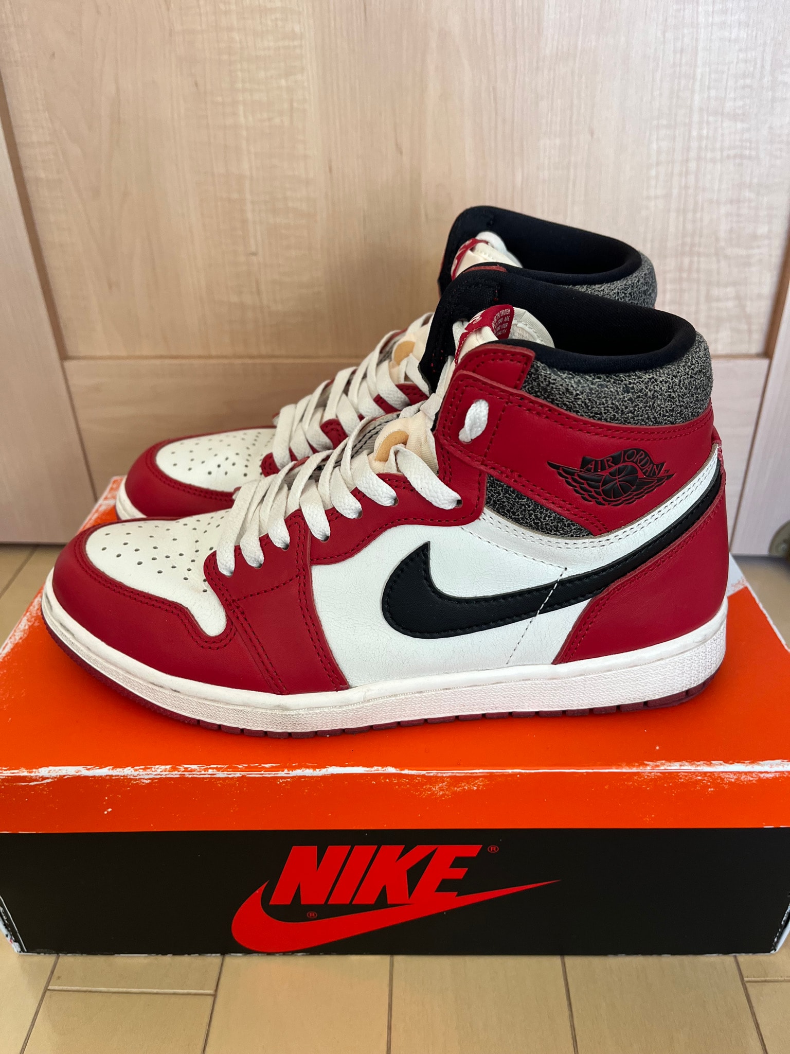 Nike Air Jordan 1 High OG "Lost & Found/Chicago"