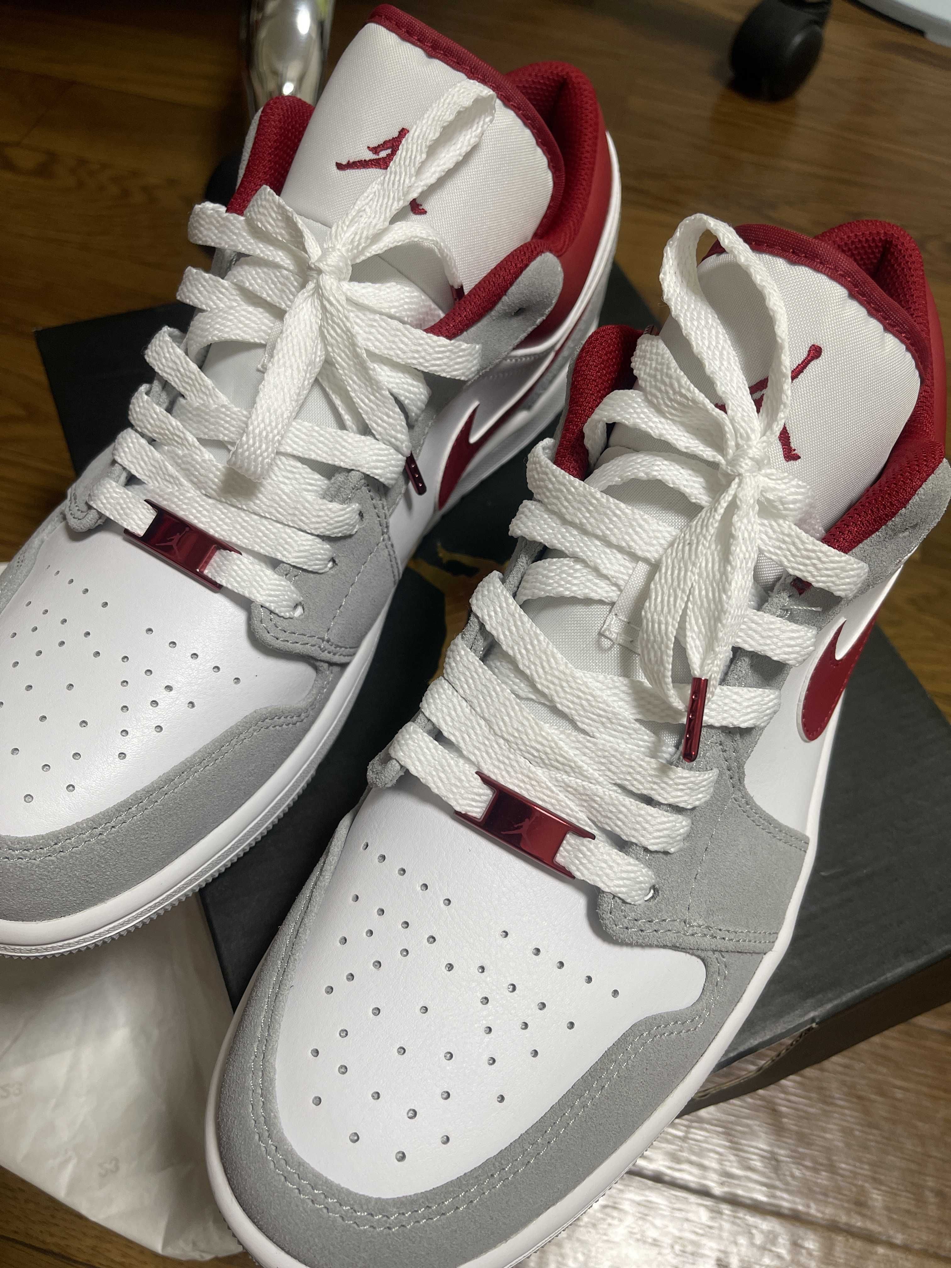 Nike Air Jordan 1 Low SE "White/Grey/Red"