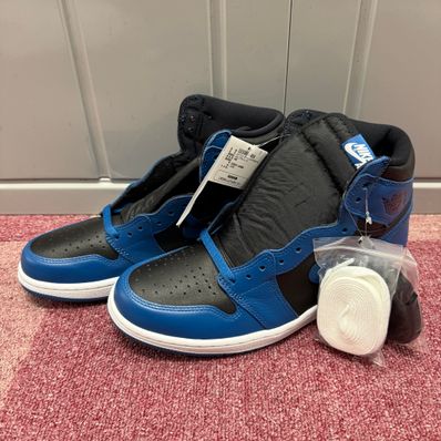 Nike Air Jordan 1 Retro High OG "Dark Marina Blue"