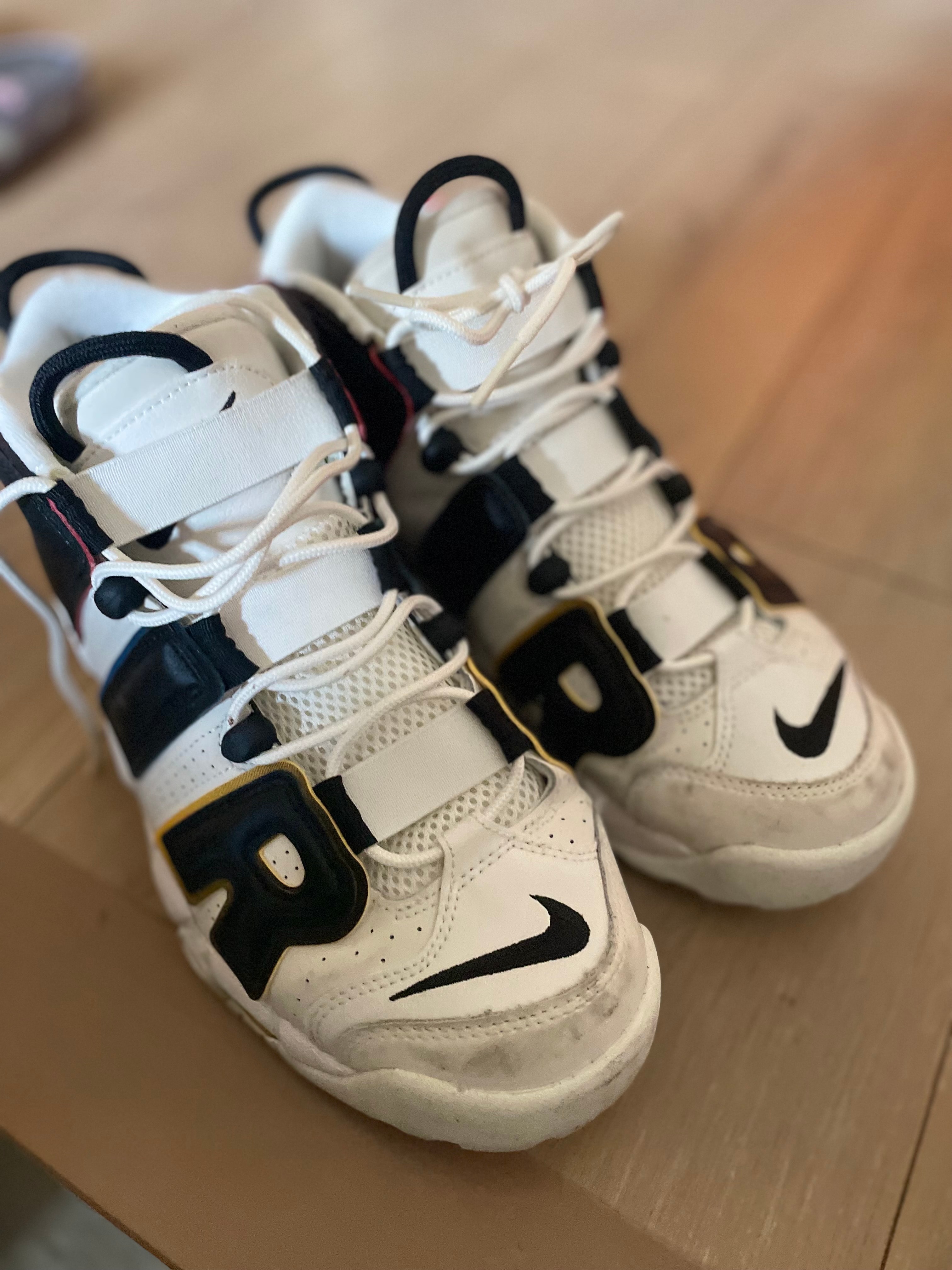 ナイキ エアモアアップテンポ・モアテン (NIKE Air More Uptempo) の