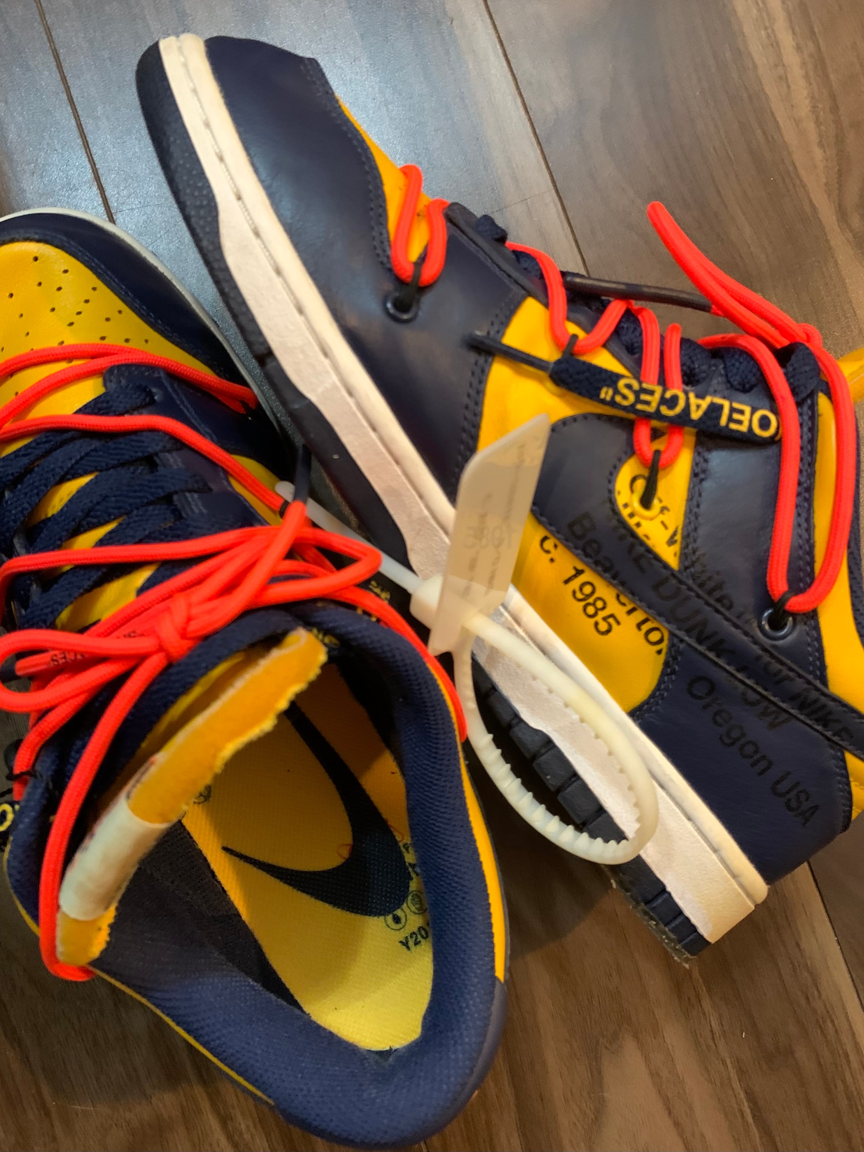 Off-White × Nike Dunk Low  LTHR "University Gold/Midnight Navy/White"