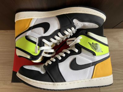 Nike Air Jordan 1 High OG "Volt Gold"