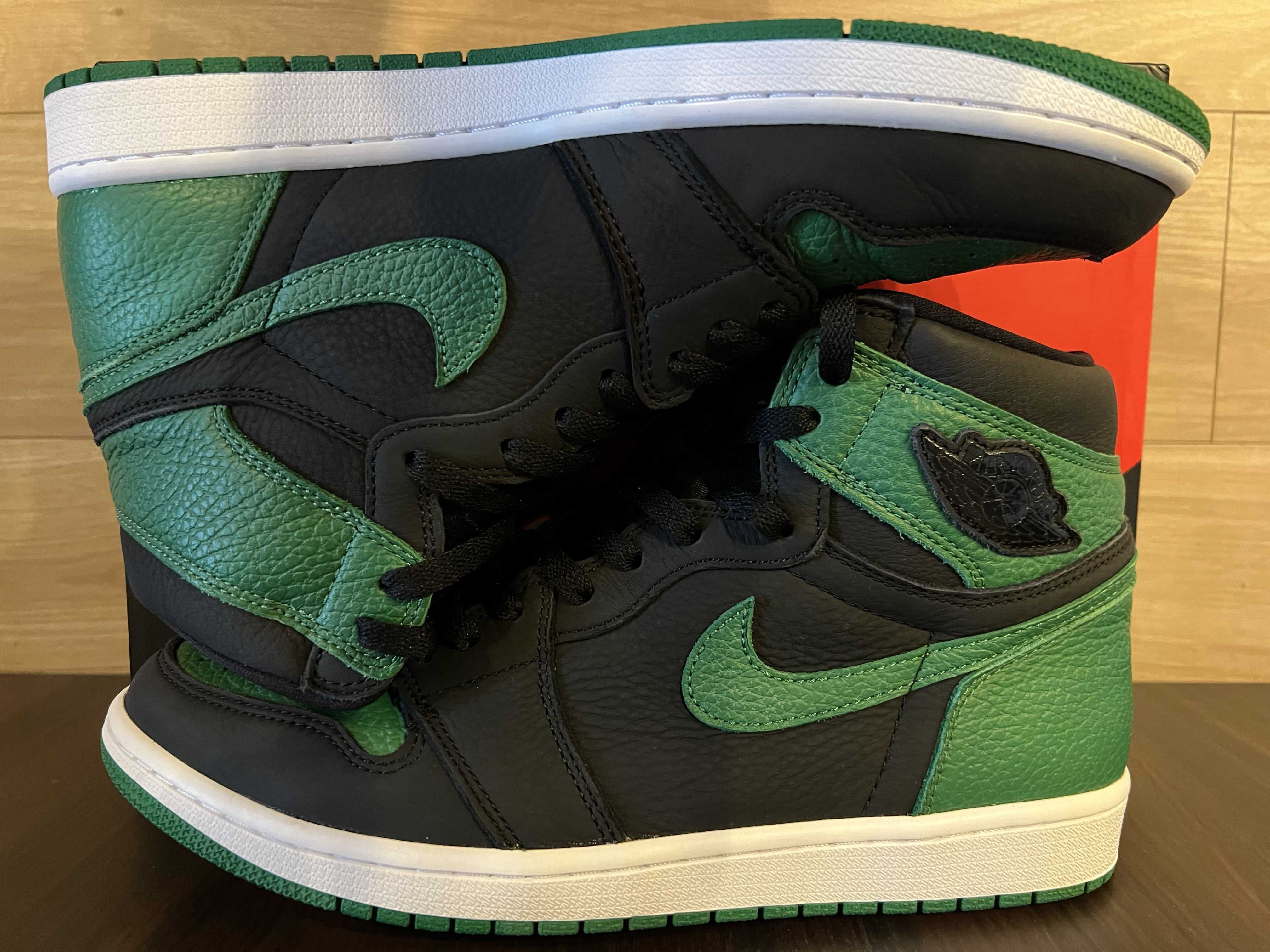 Nike Air Jordan 1 Retro High OG "Black/Pine Green" (2020)      