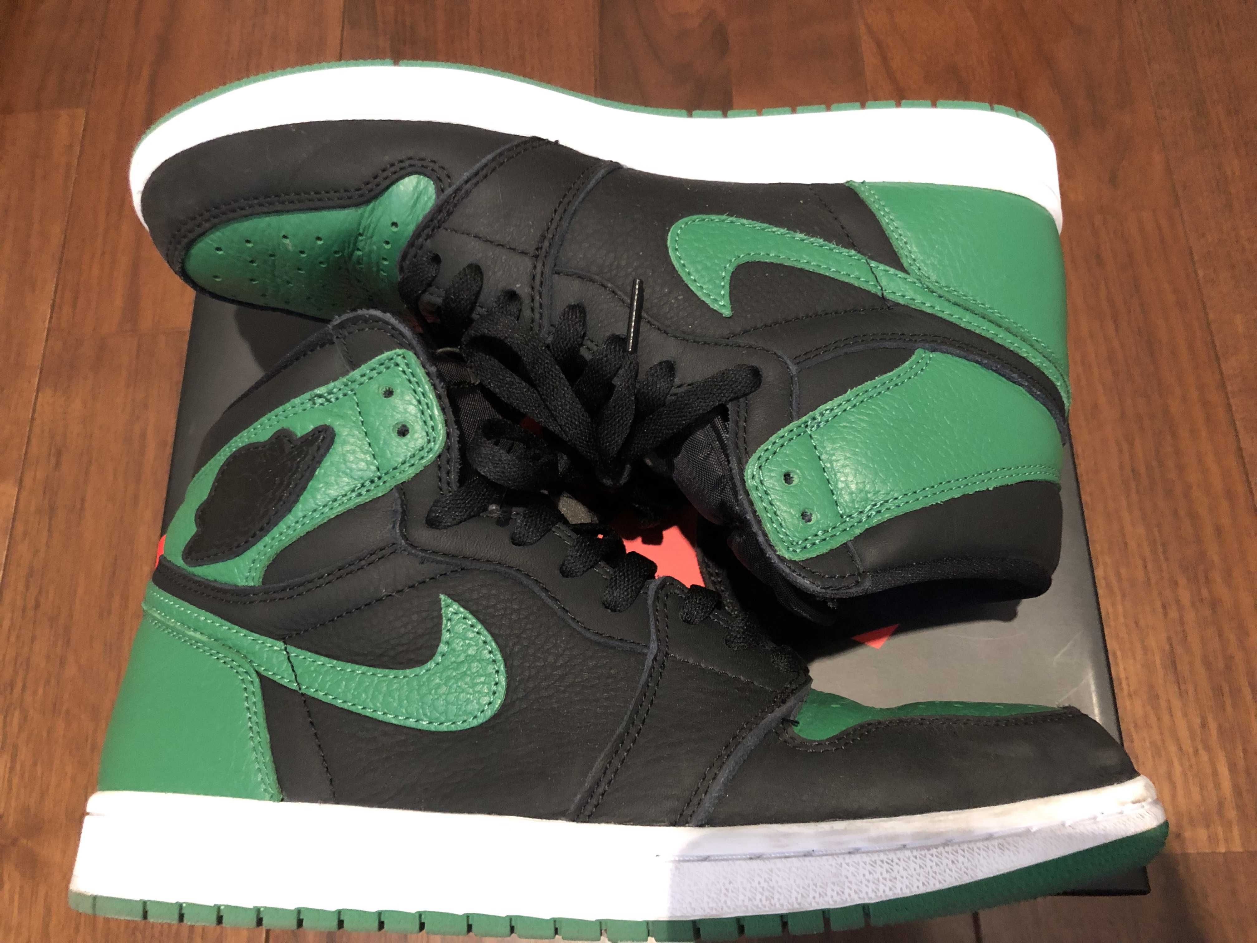 Nike Air Jordan 1 Retro High OG "Black/Pine Green" (2020)      