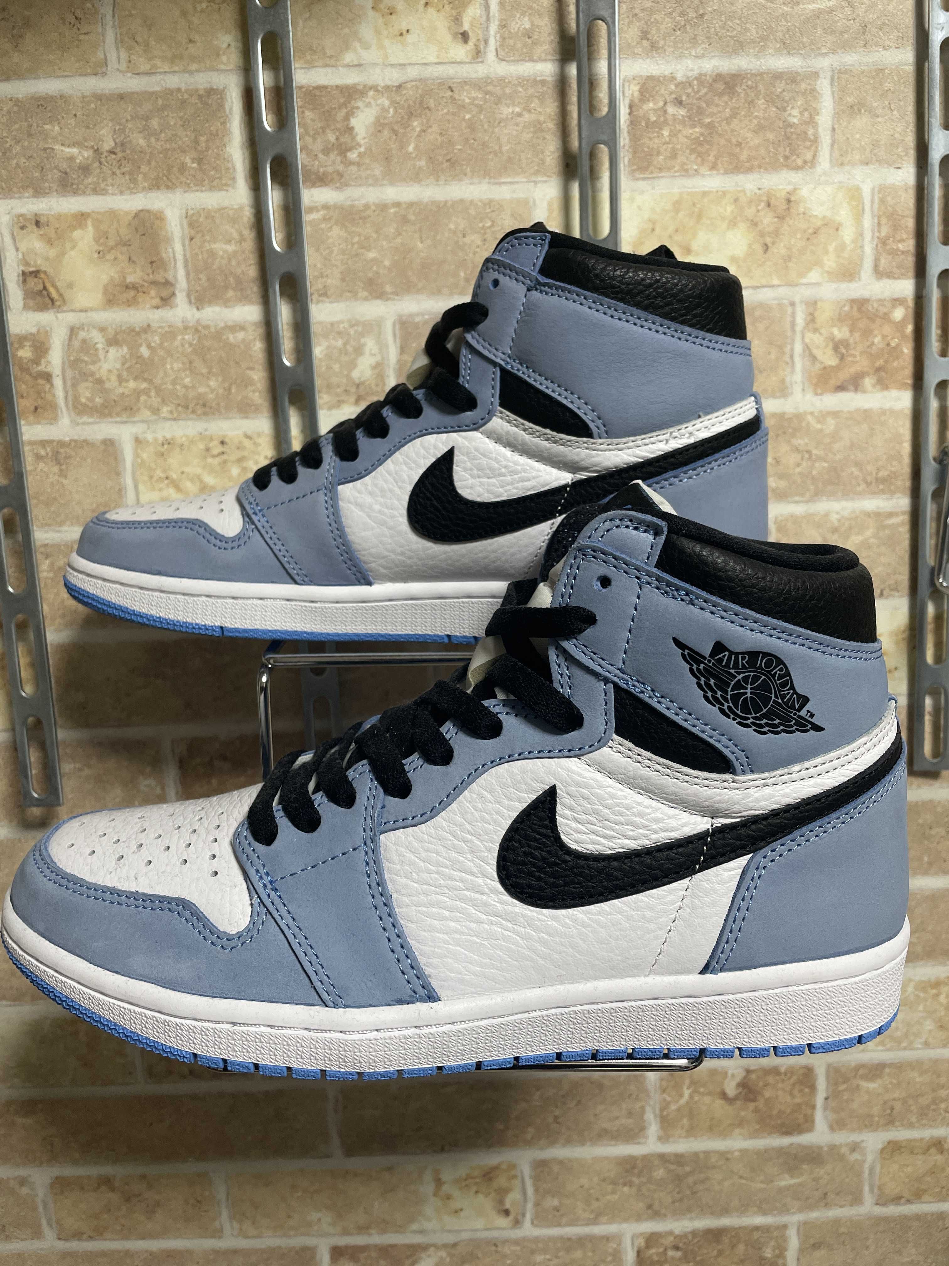 Nike Air Jordan 1 High OG "University Blue"