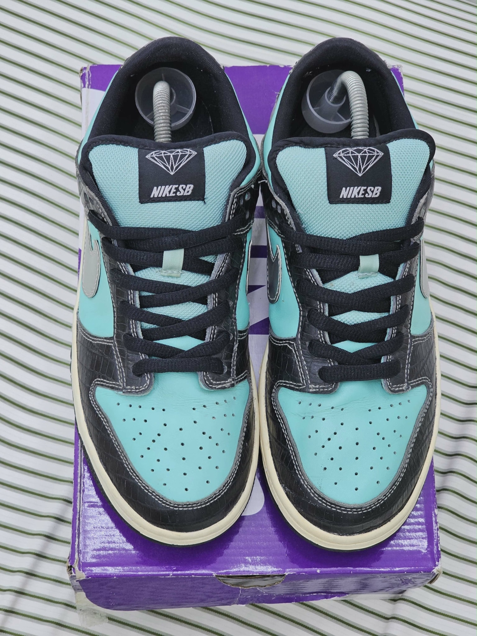 Nike SB Dunk Low Diamond Suppil Co. "Tiffany"