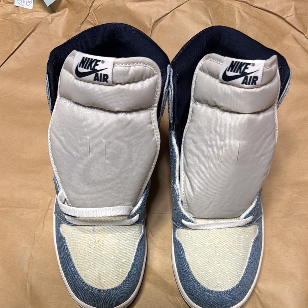 Nike Air Jordan 1 Retro High OG "Denim"