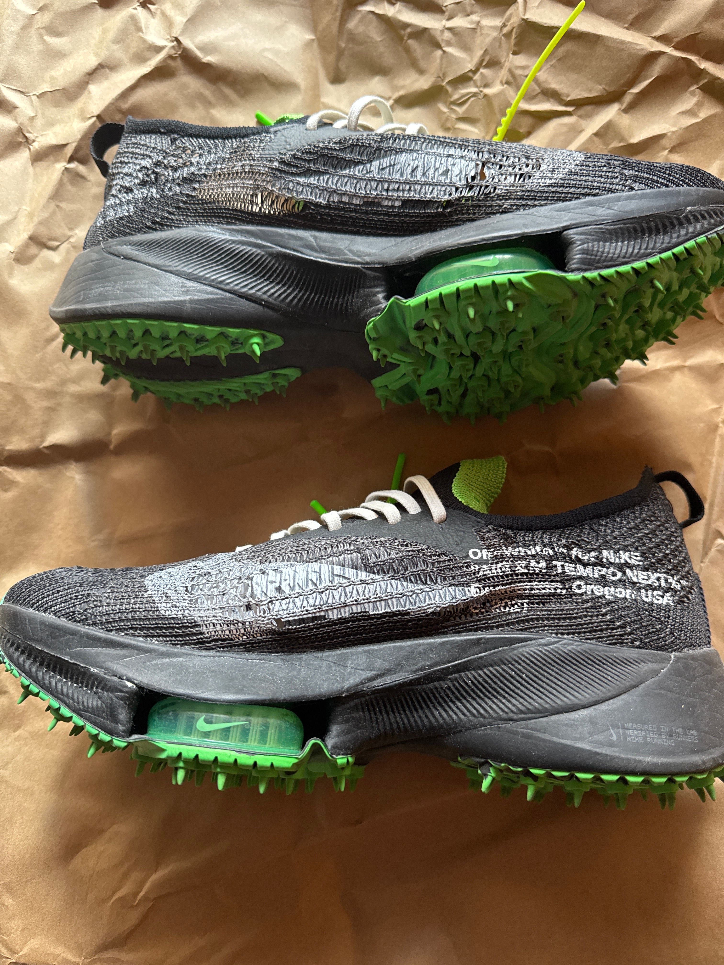 Off-White × Nike Air Zoom Tempo Next% Flyknit "Black"