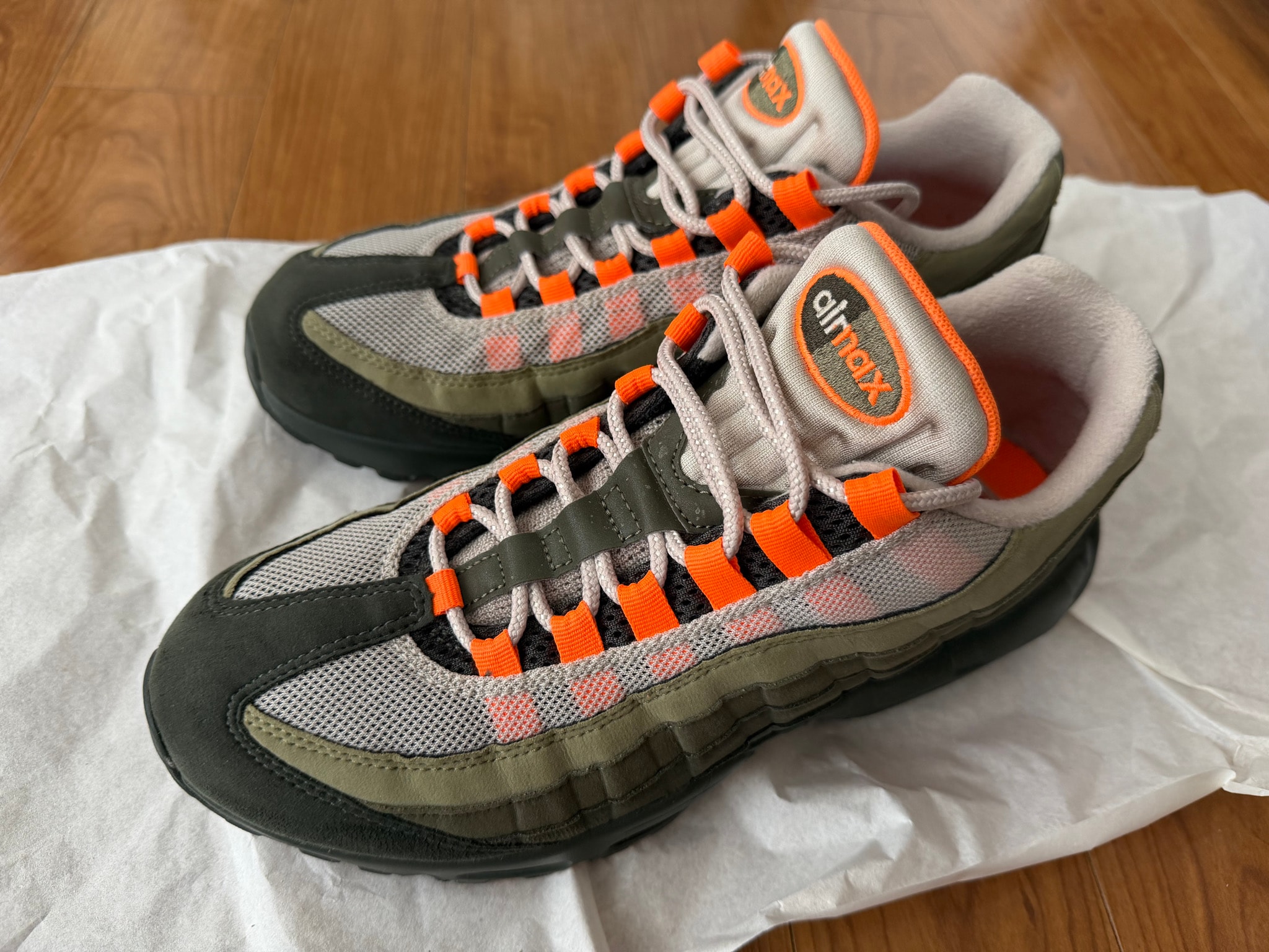 Nike Air Max 95 "String/Total Orange"