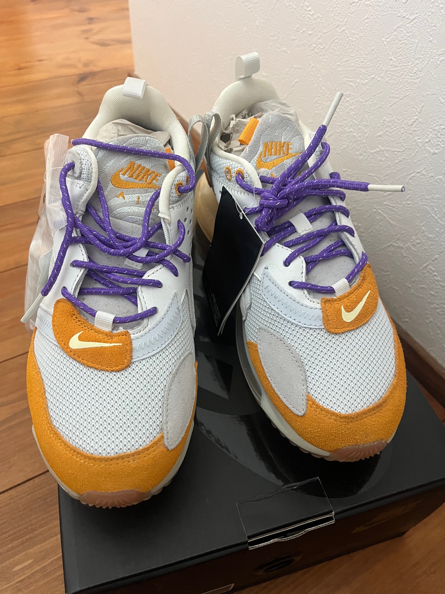 ODELL BECKHAM JR × NIKE AIR MAX 720 "CANYON GOLD/HYPER GRAPE"