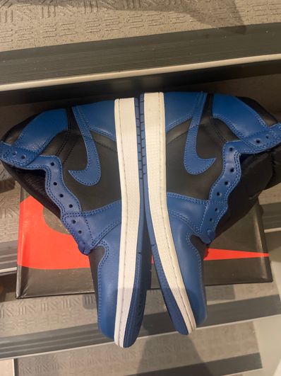Nike Air Jordan 1 Retro High OG "Dark Marina Blue"