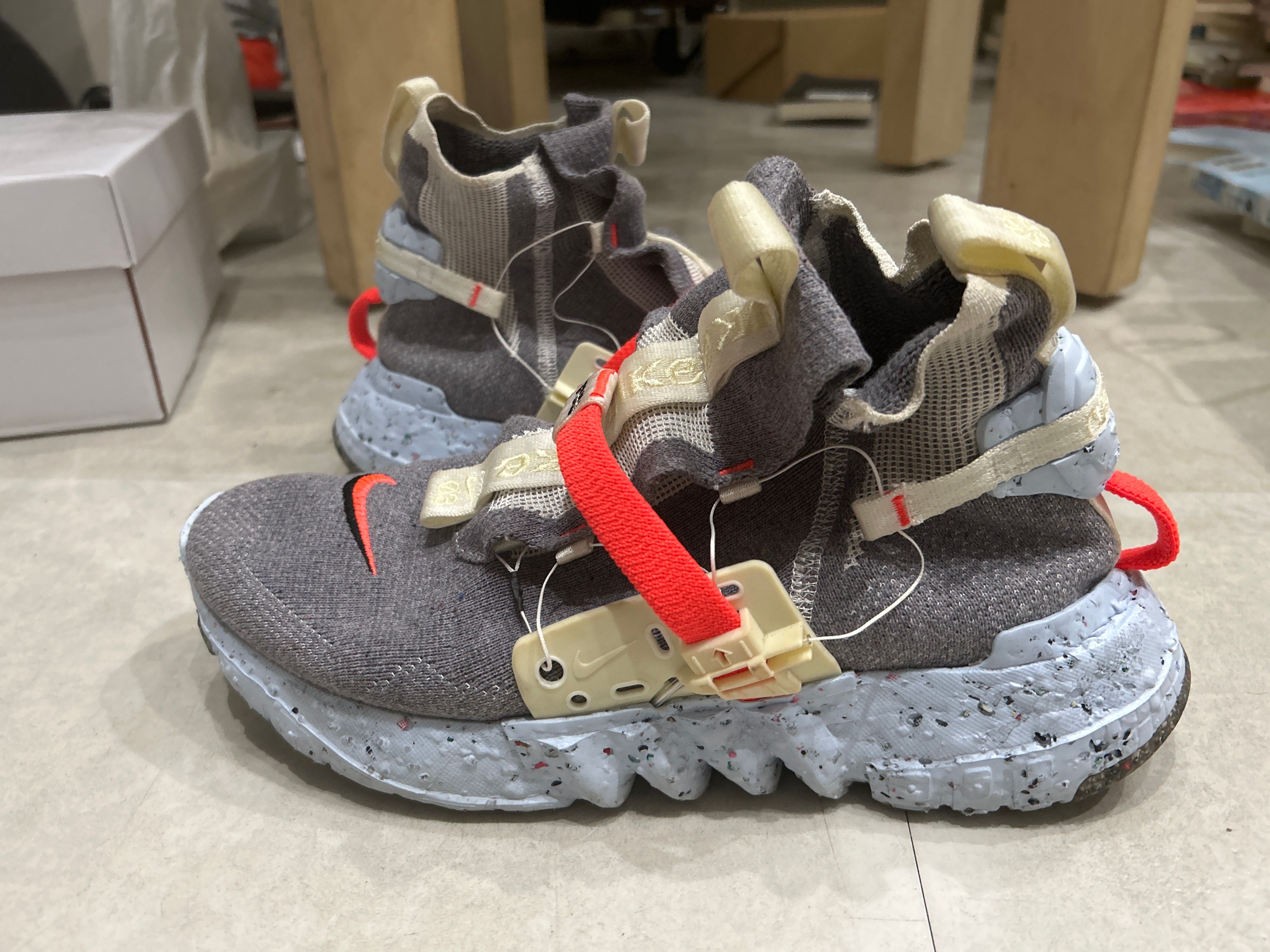 NIKE SPACE HIPPIE 03"THIS IS TRASH"