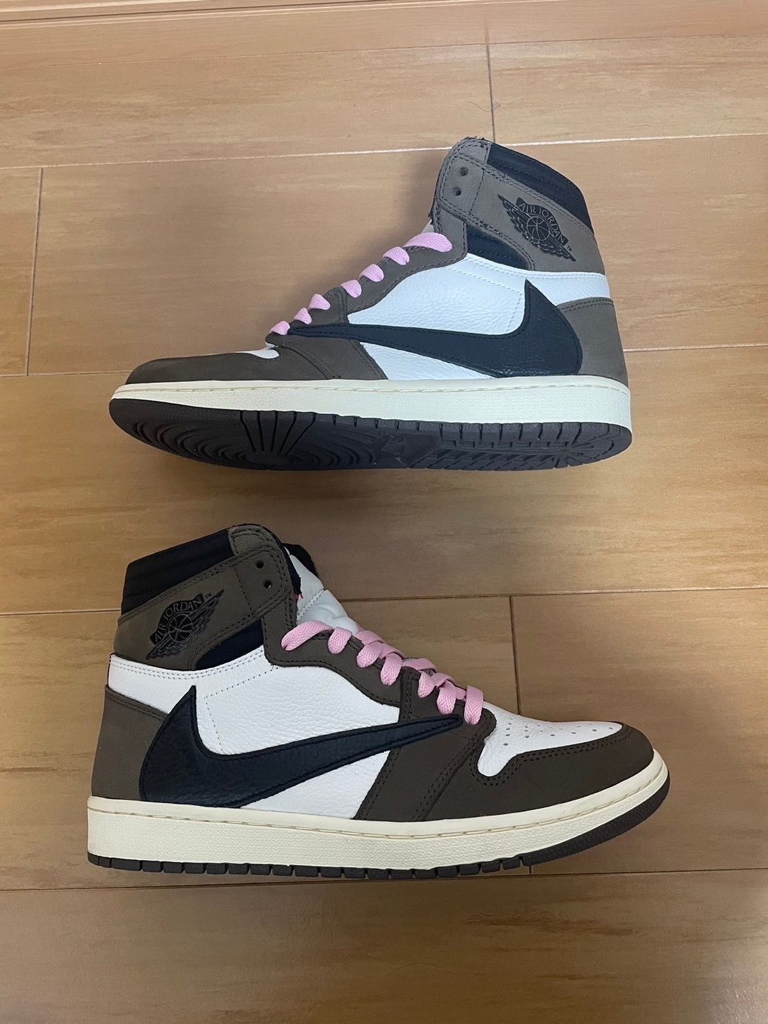 Travis Scott × Nike Air Jordan 1 Retro High OG TS SP "Sail/Dark Mocha"