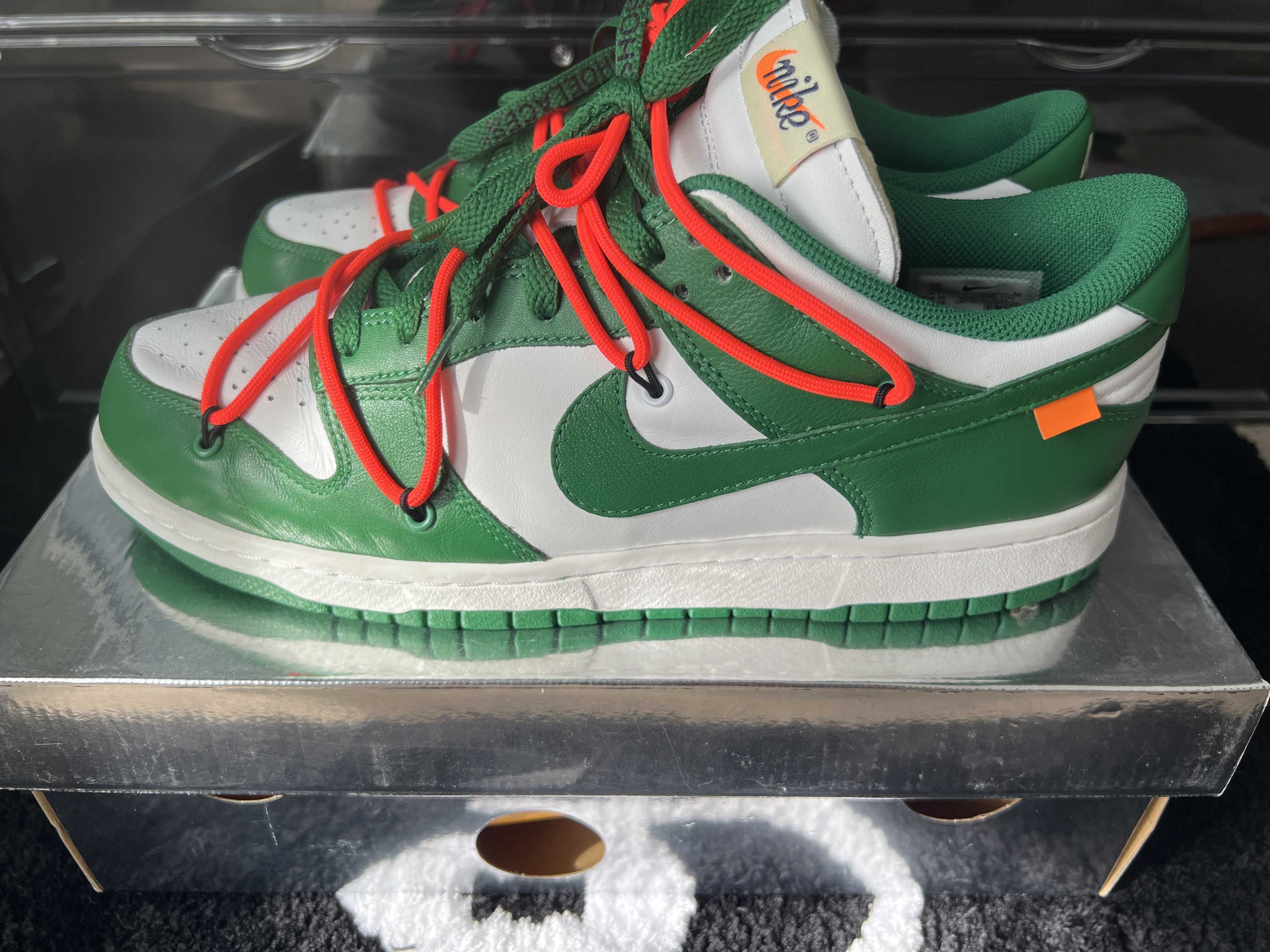 Off-White × Nike Dunk Low 