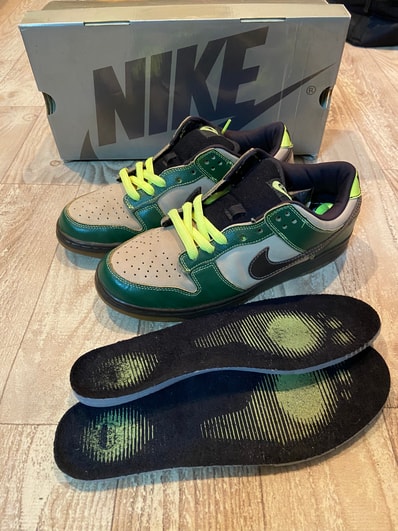 Nike SB Dunk Low "Jedi"