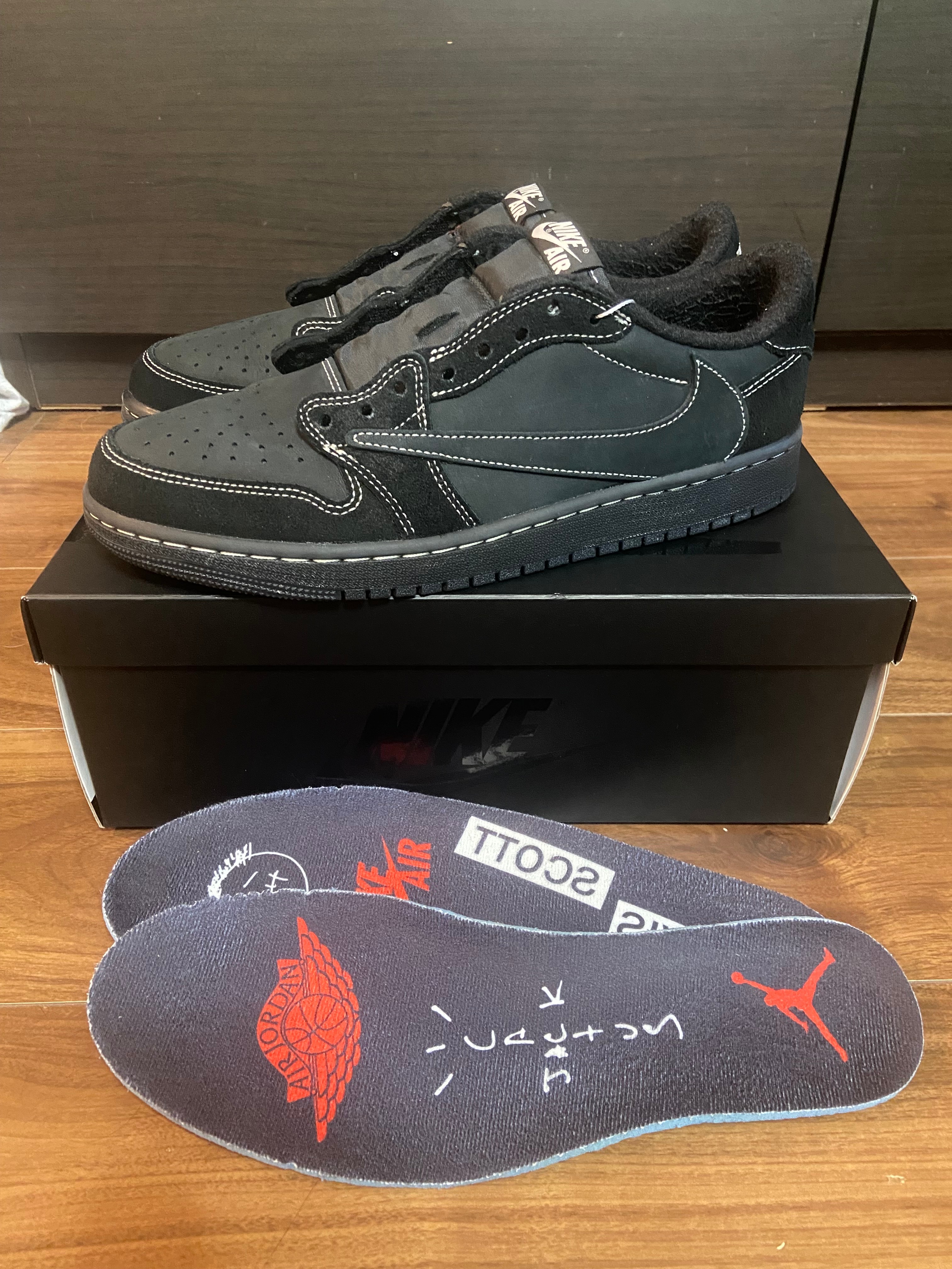 Travis Scott × Nike Air Jordan 1 Low OG SP "Black Phantom"