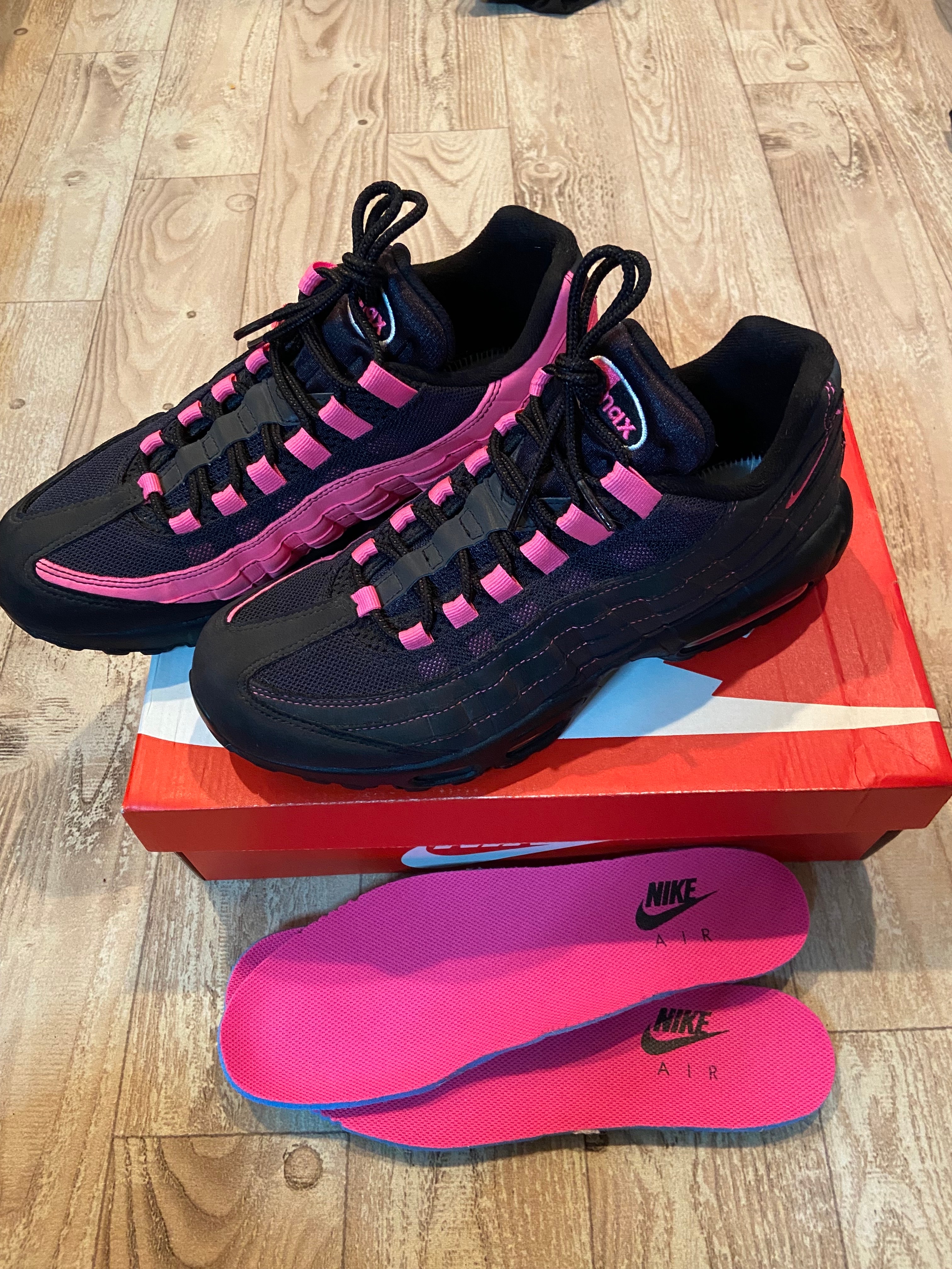 Nike Air Max 95 "Black/Pink"