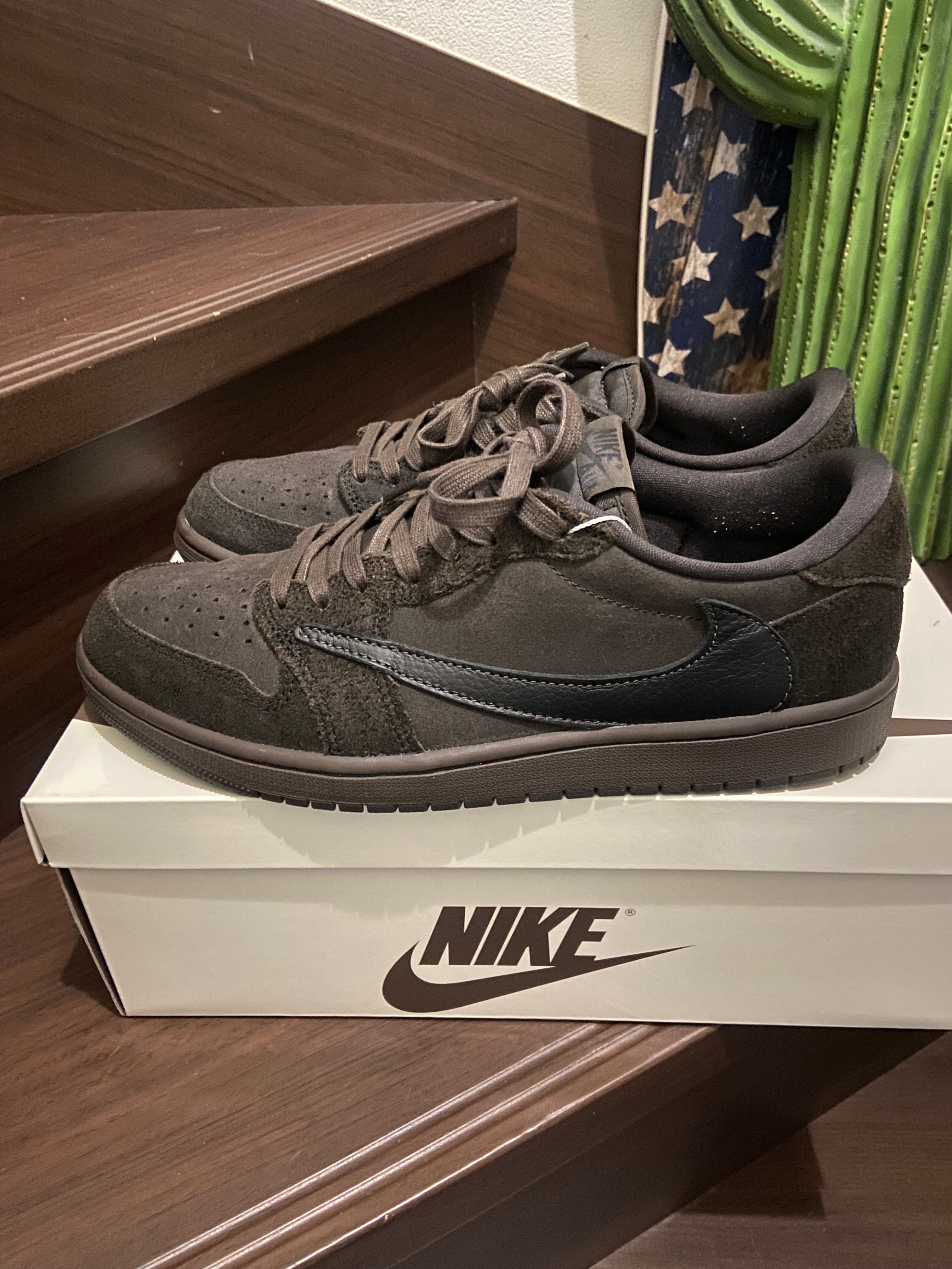 Travis Scott × Nike Air Jordan 1 Low OG SP "Velvet Brown and Dark Mocha"