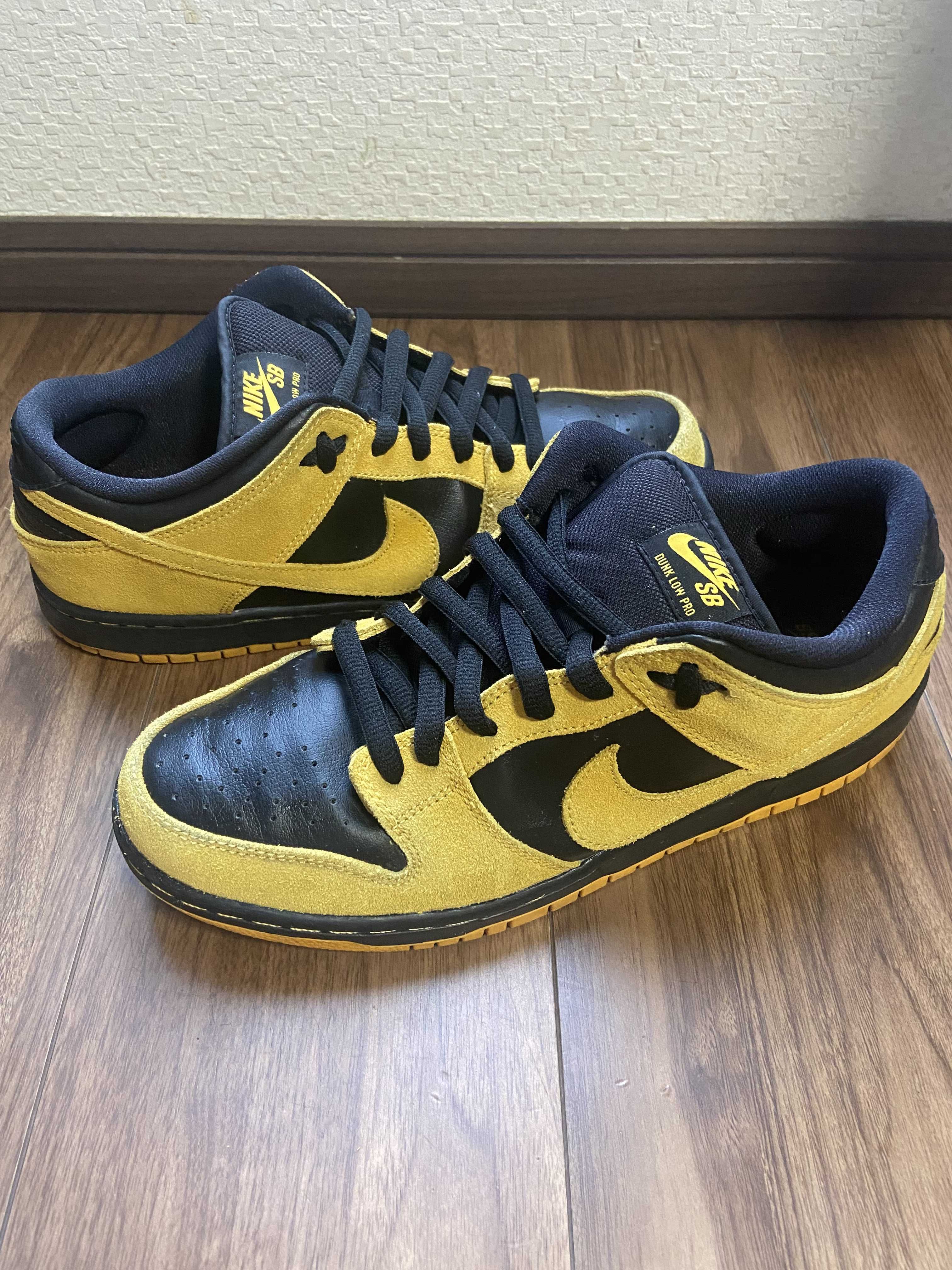 Nike SB Dunk Low "Iowa"