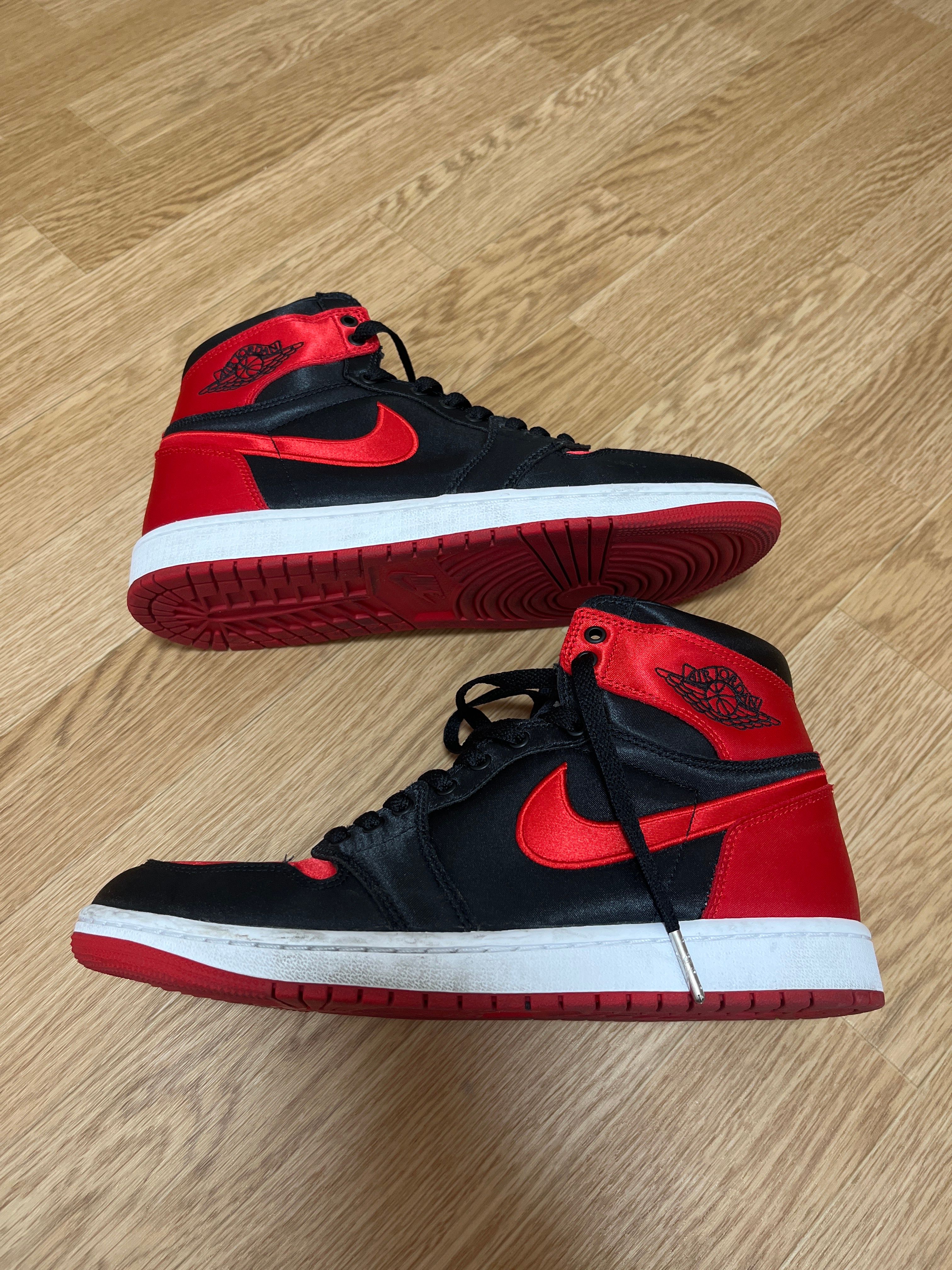 Nike Women's Air Jordan 1 Retro High OG "Satin Bred"