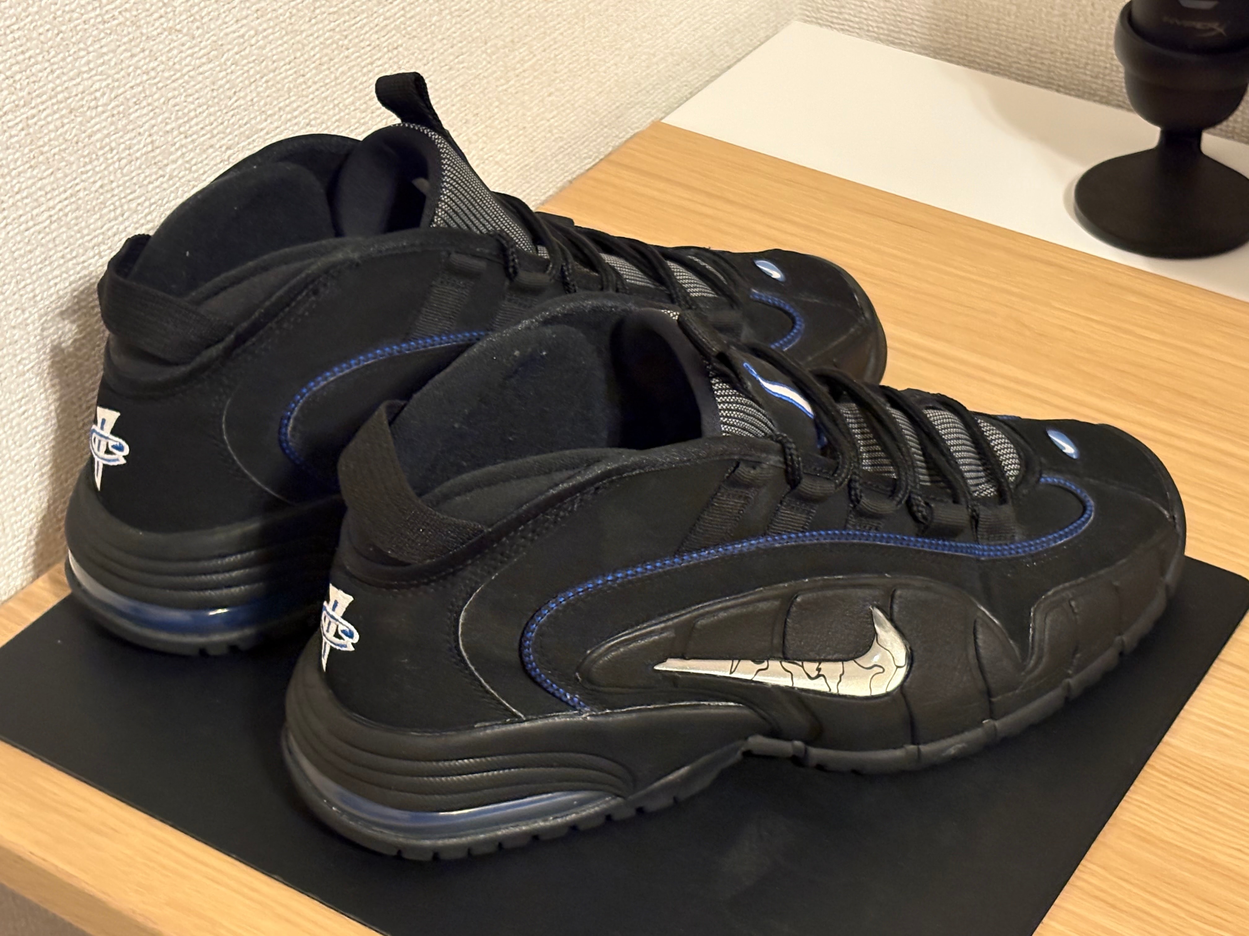 ナイキ エアマックス ペニー1 "ブラック アンド メタリックシルバー"