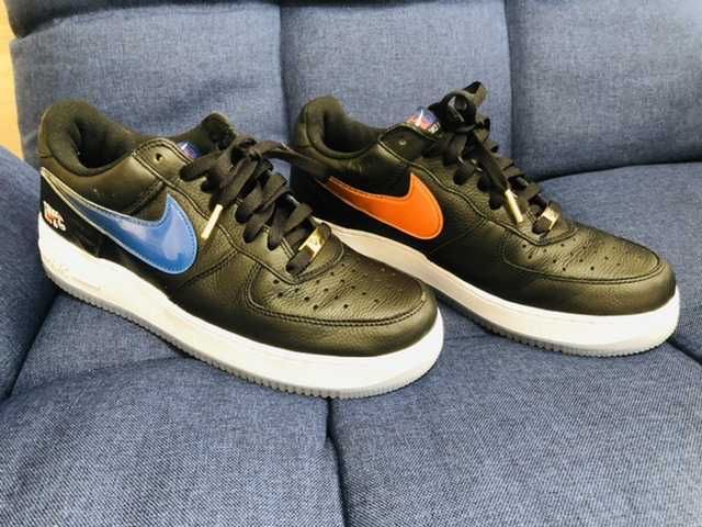 KITH × Nike Air Force 1 Low New York Knicks "Black/Brilliant Orange/Rush/Brilliant White"
