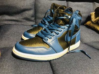 Nike Air Jordan 1 Retro High OG "Dark Marina Blue"