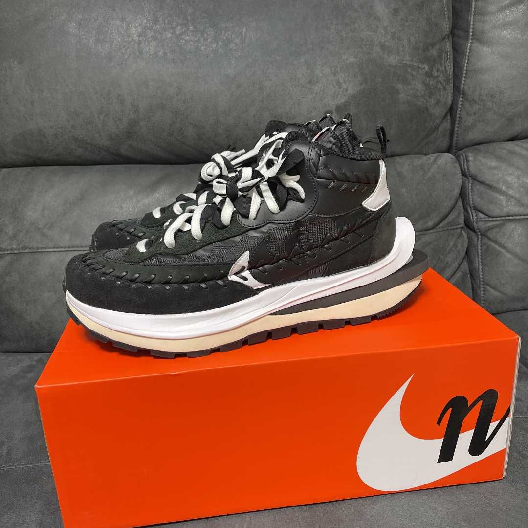 Jean-Paul Gaultier × sacai × Nike Vapor Waffle "Black/Black-White"