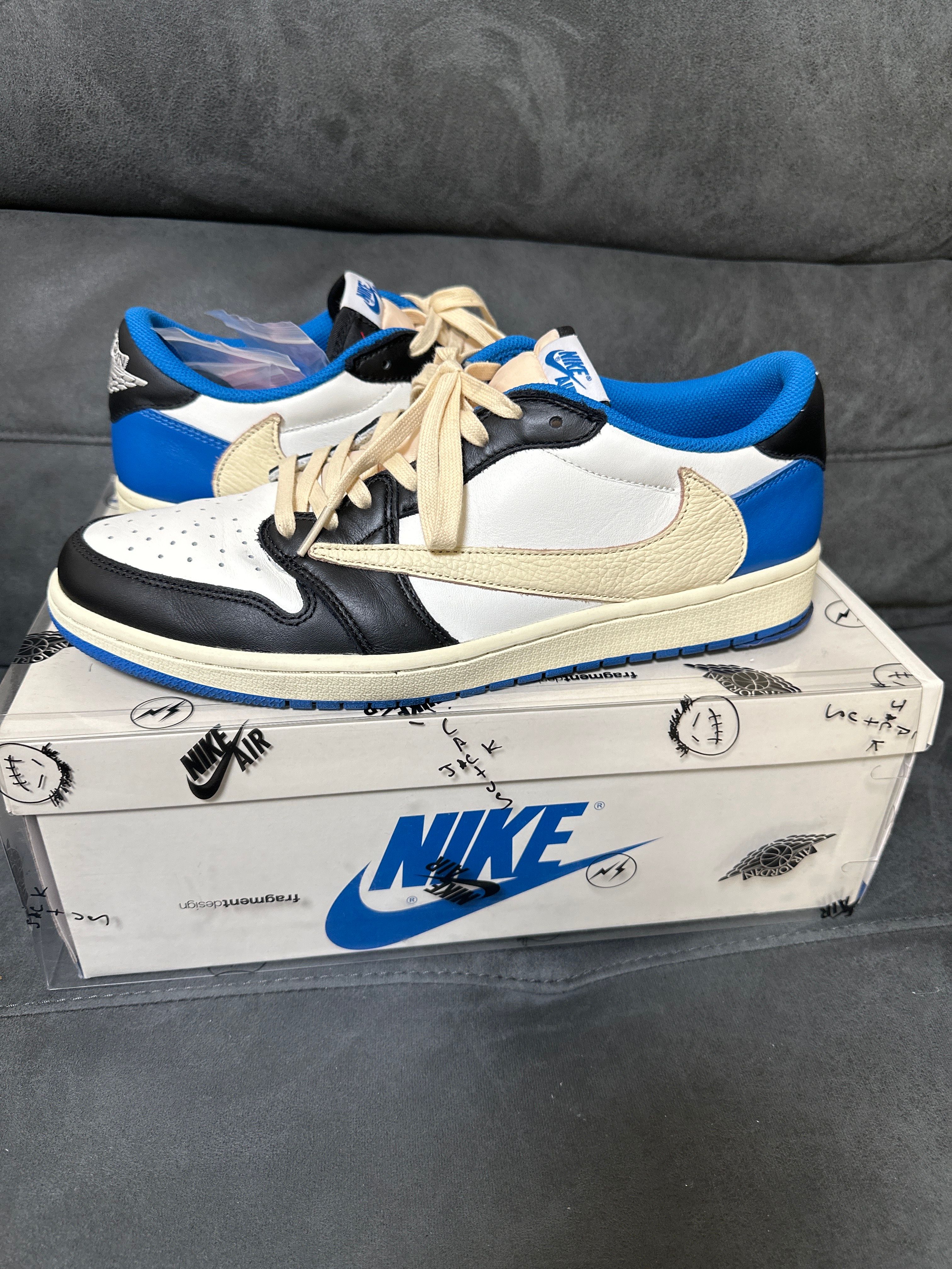 Travis Scott × fragment design × Nike Air Jordan 1 Low OG SP "Military Blue"