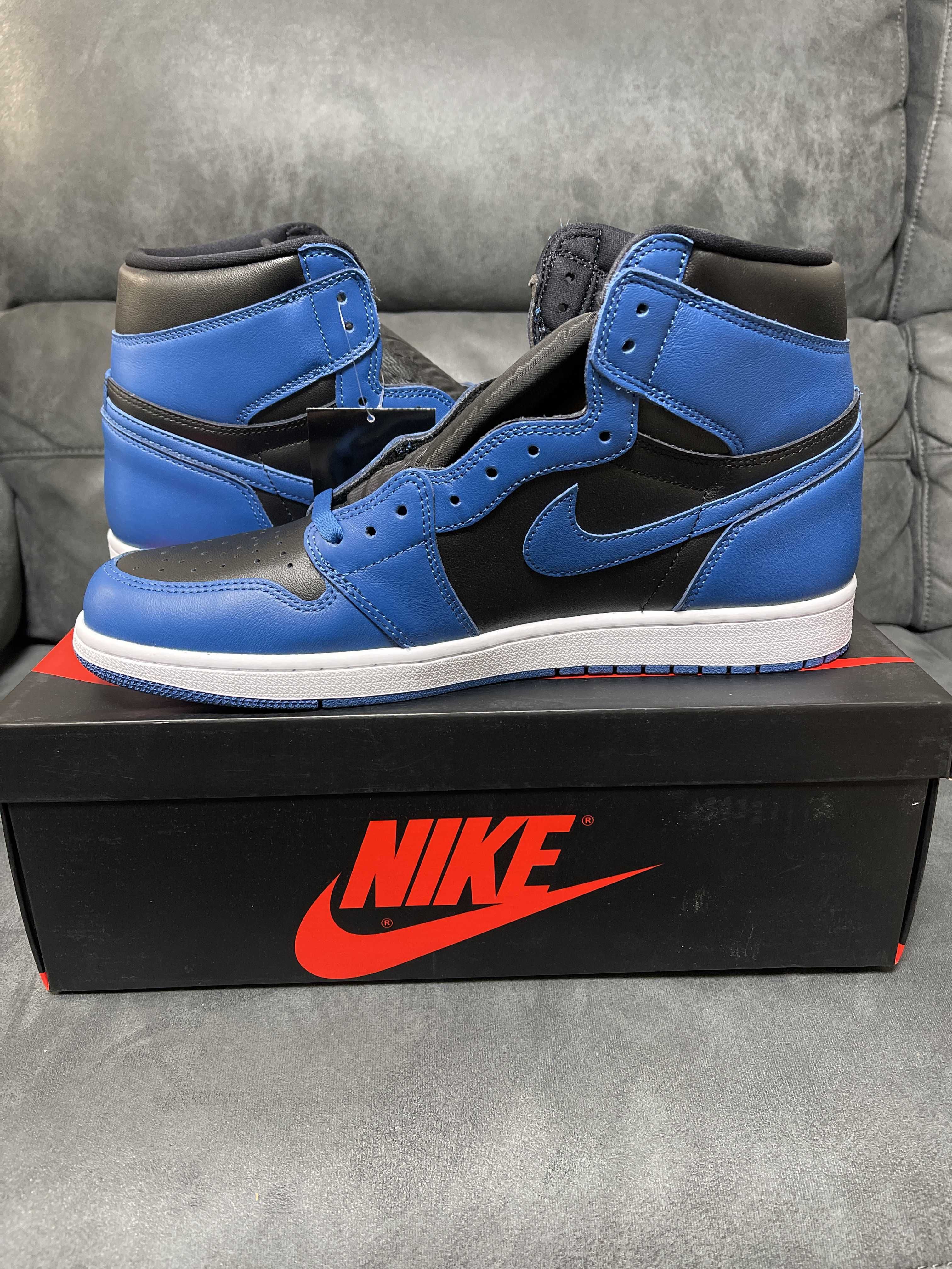 Nike Air Jordan 1 Retro High OG "Dark Marina Blue"