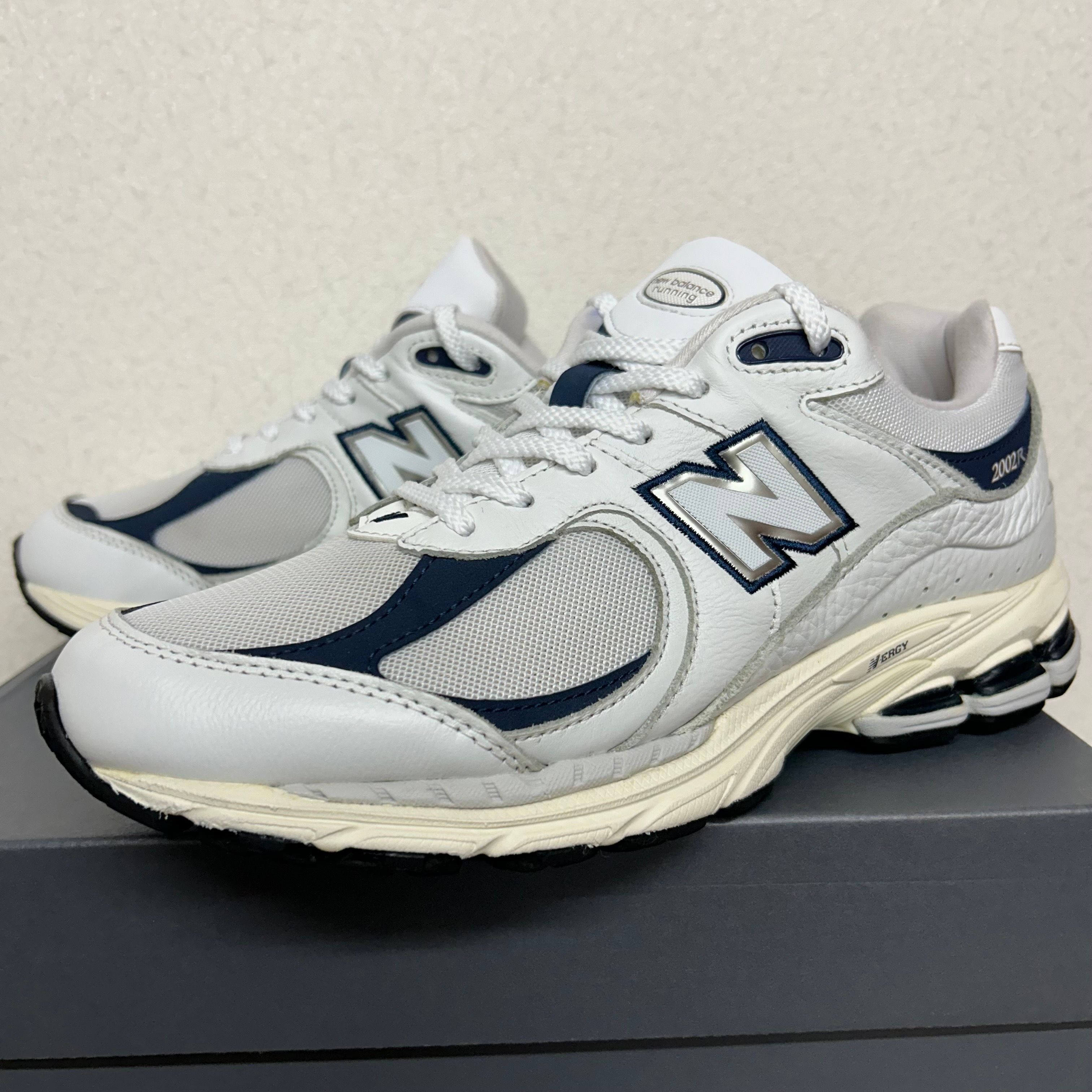New Balance 2002R "White/Navy"