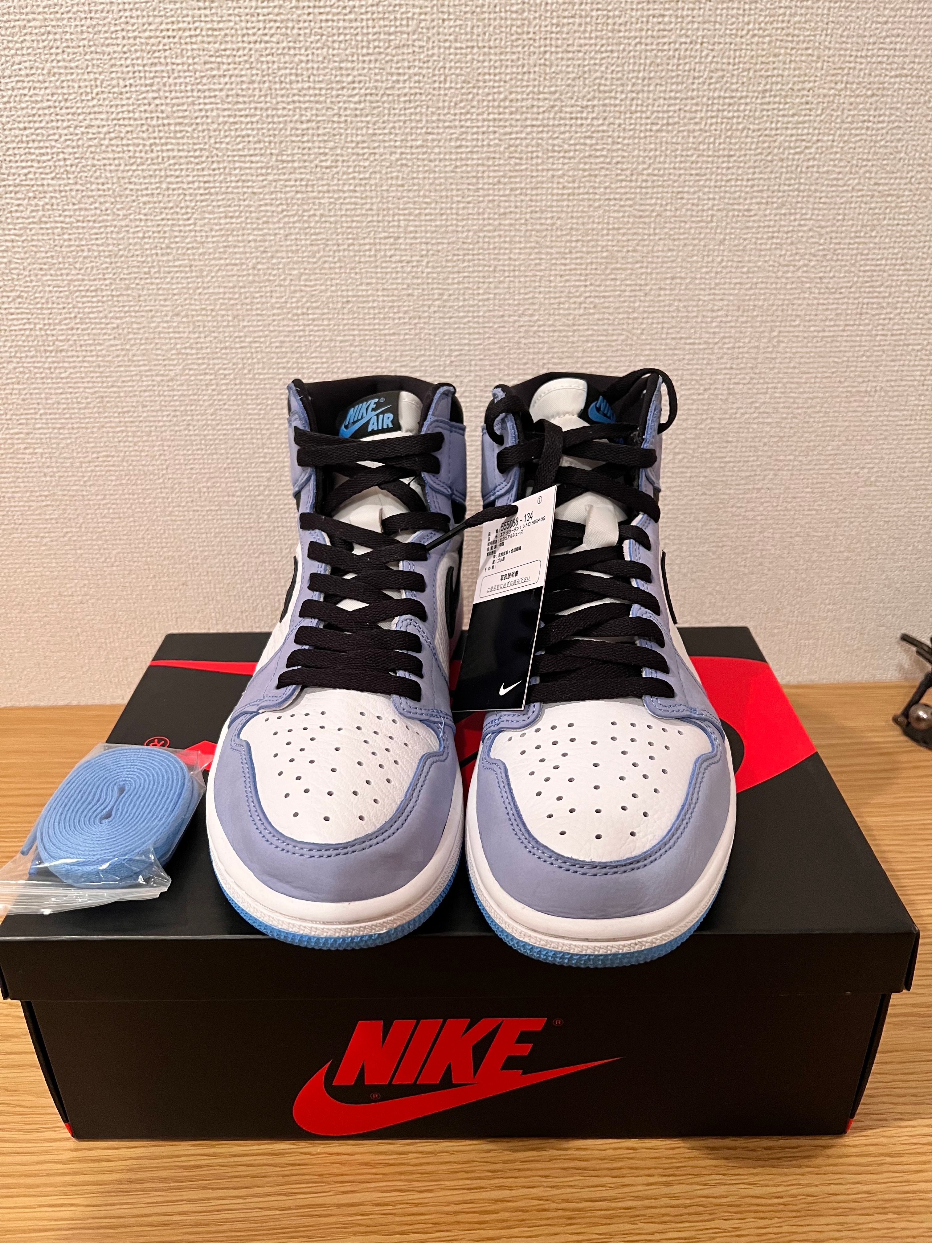Nike Air Jordan 1 High OG "University Blue"