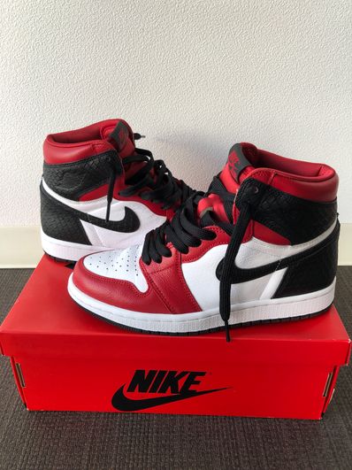 Nike Women's Air Jordan 1 High OG "Satin Red"