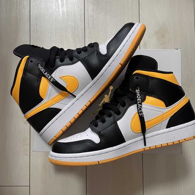 Nike Women's Air Jordan 1 Mid SE "Laser Orange Black"