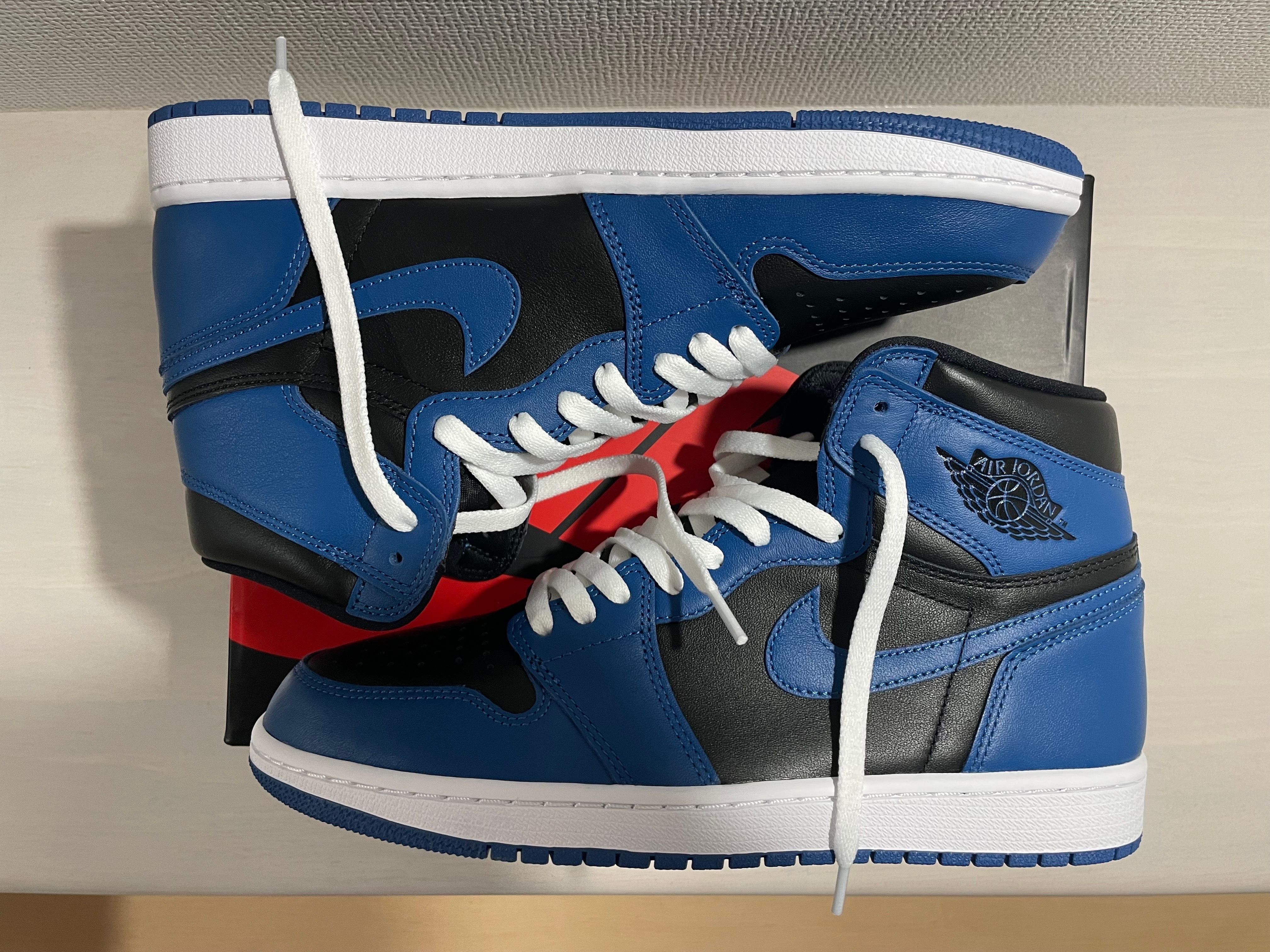 Nike Air Jordan 1 Retro High OG "Dark Marina Blue"