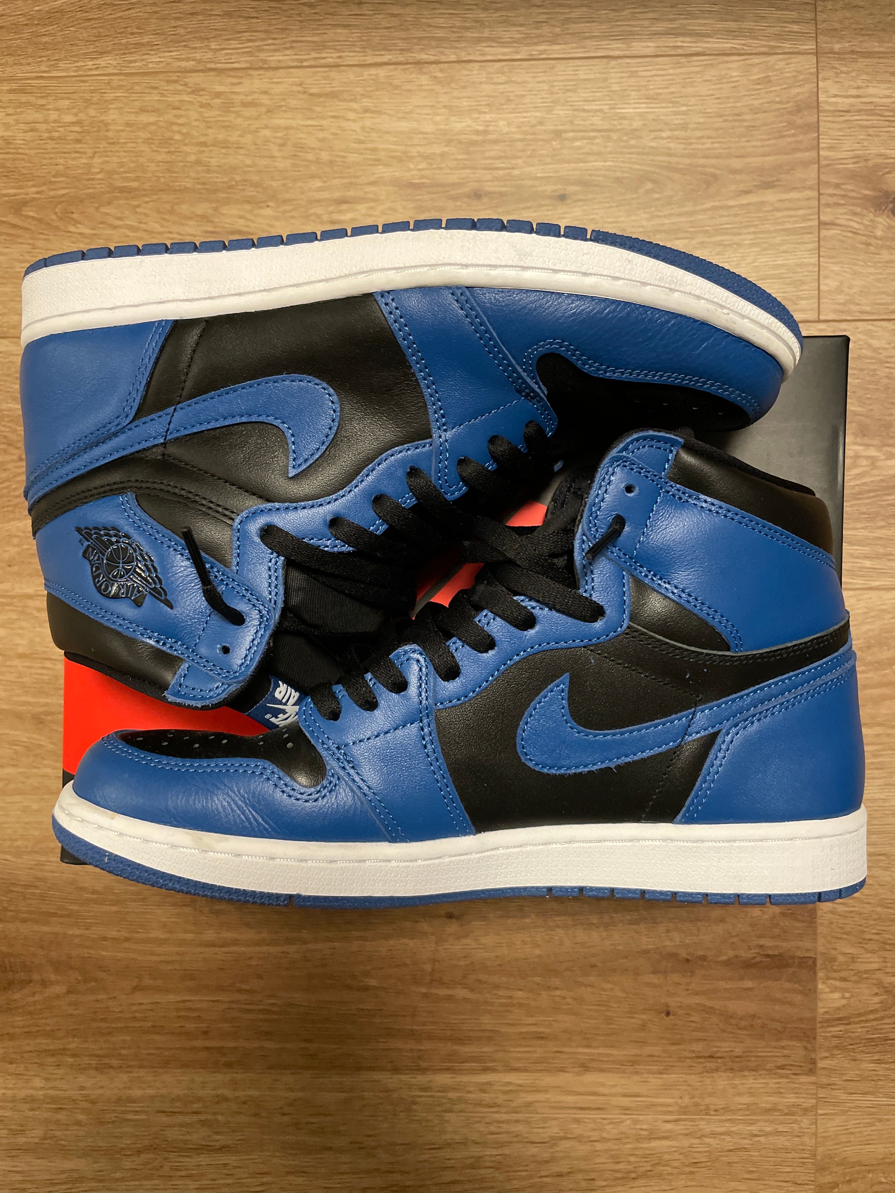 Nike Air Jordan 1 Retro High OG "Dark Marina Blue"