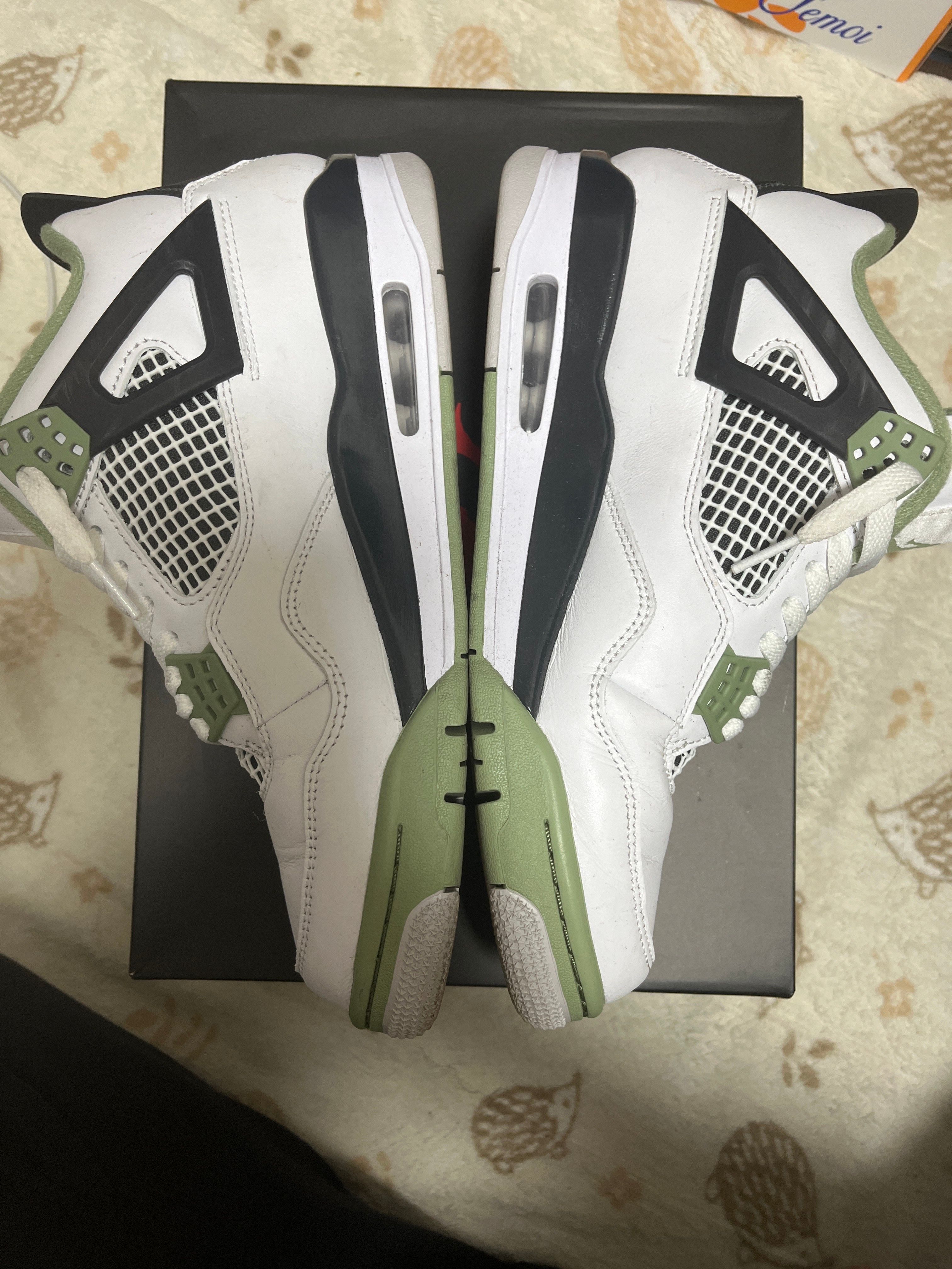 Nike Women's Air Jordan 4 "Oil Green"