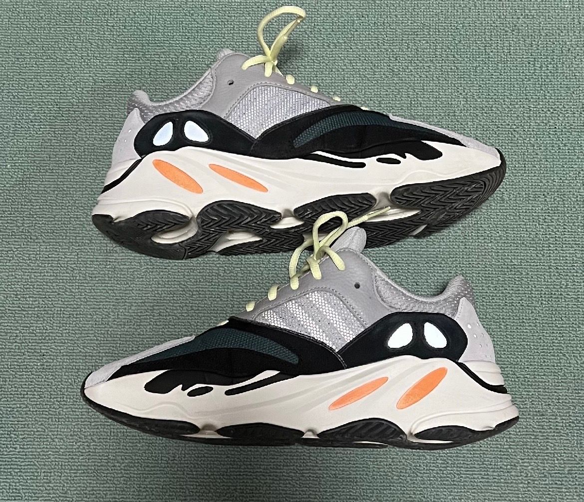 adidas YEEZY Boost 700 "Wave Runner"