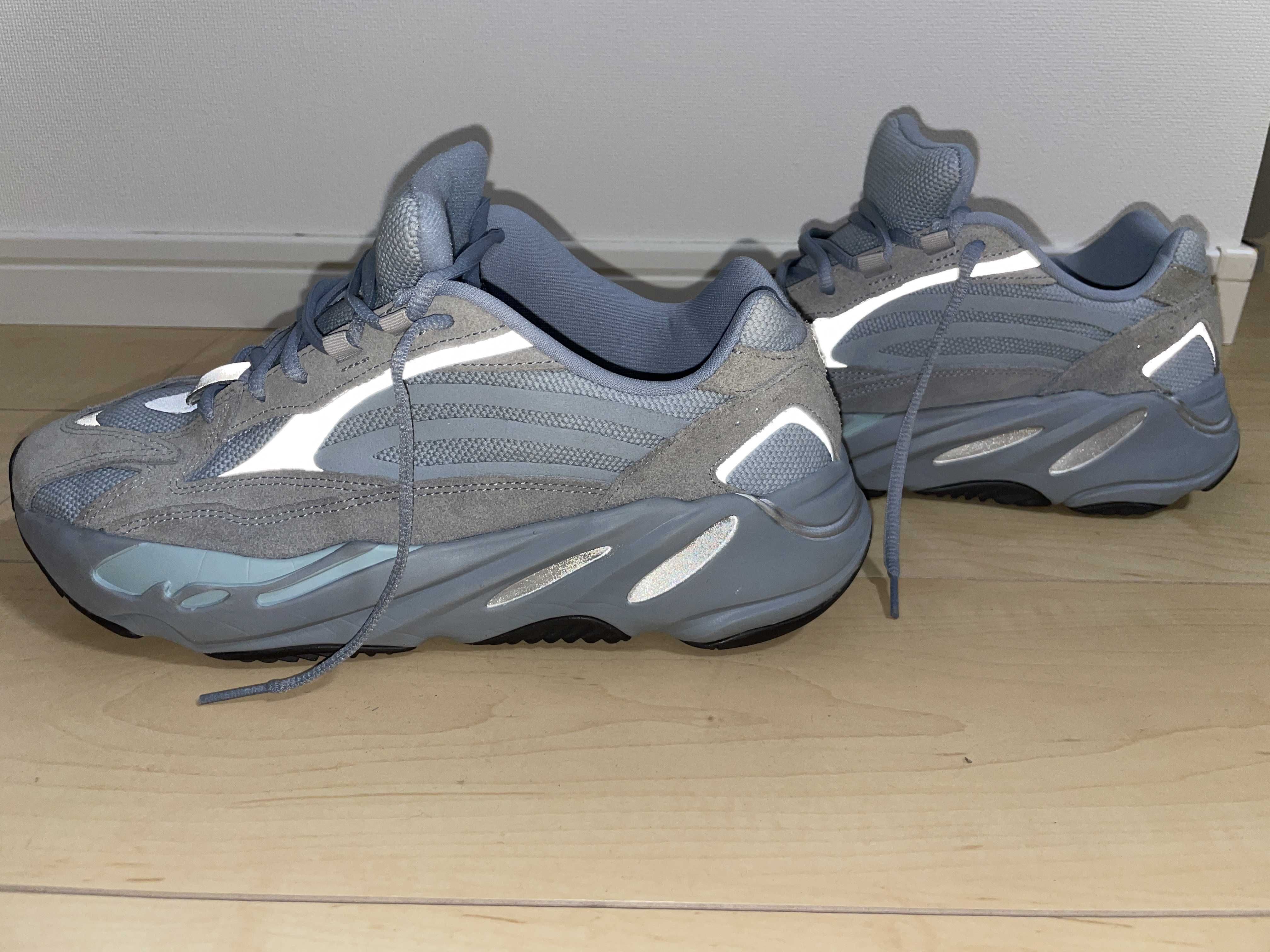 adidas Yeezy Boost 700 V2 "Hospital Blue"