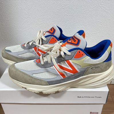 KITH × New Balance 990V6 Madison Square Garden "Sanddrift"