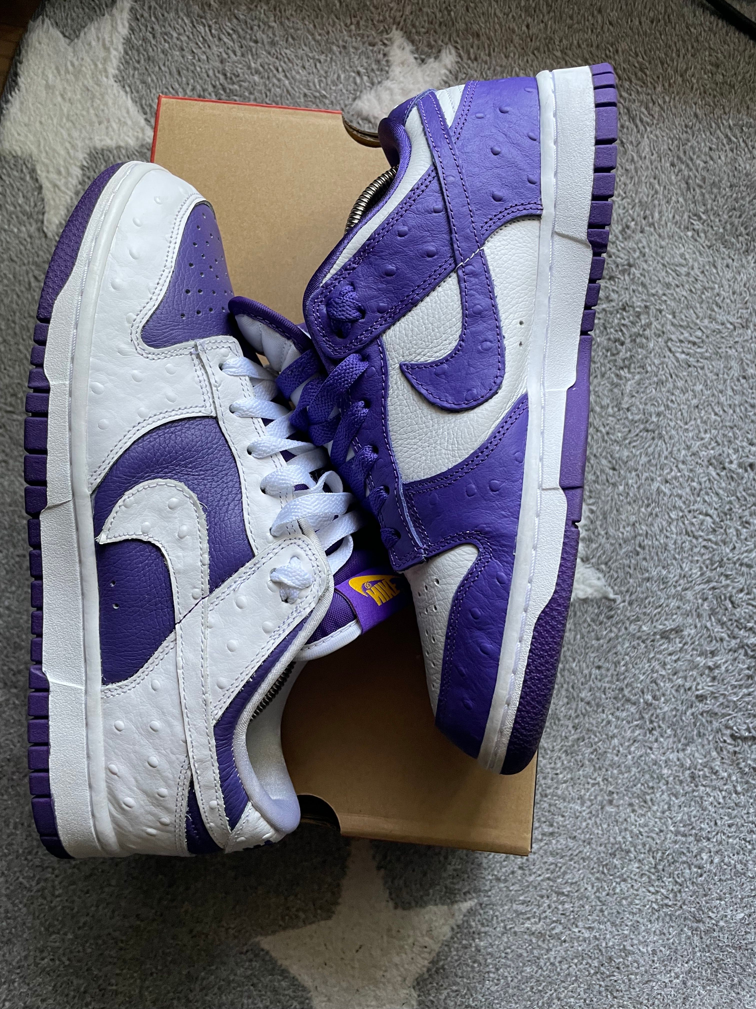 Nike Women's Dunk Low "Made You Look"