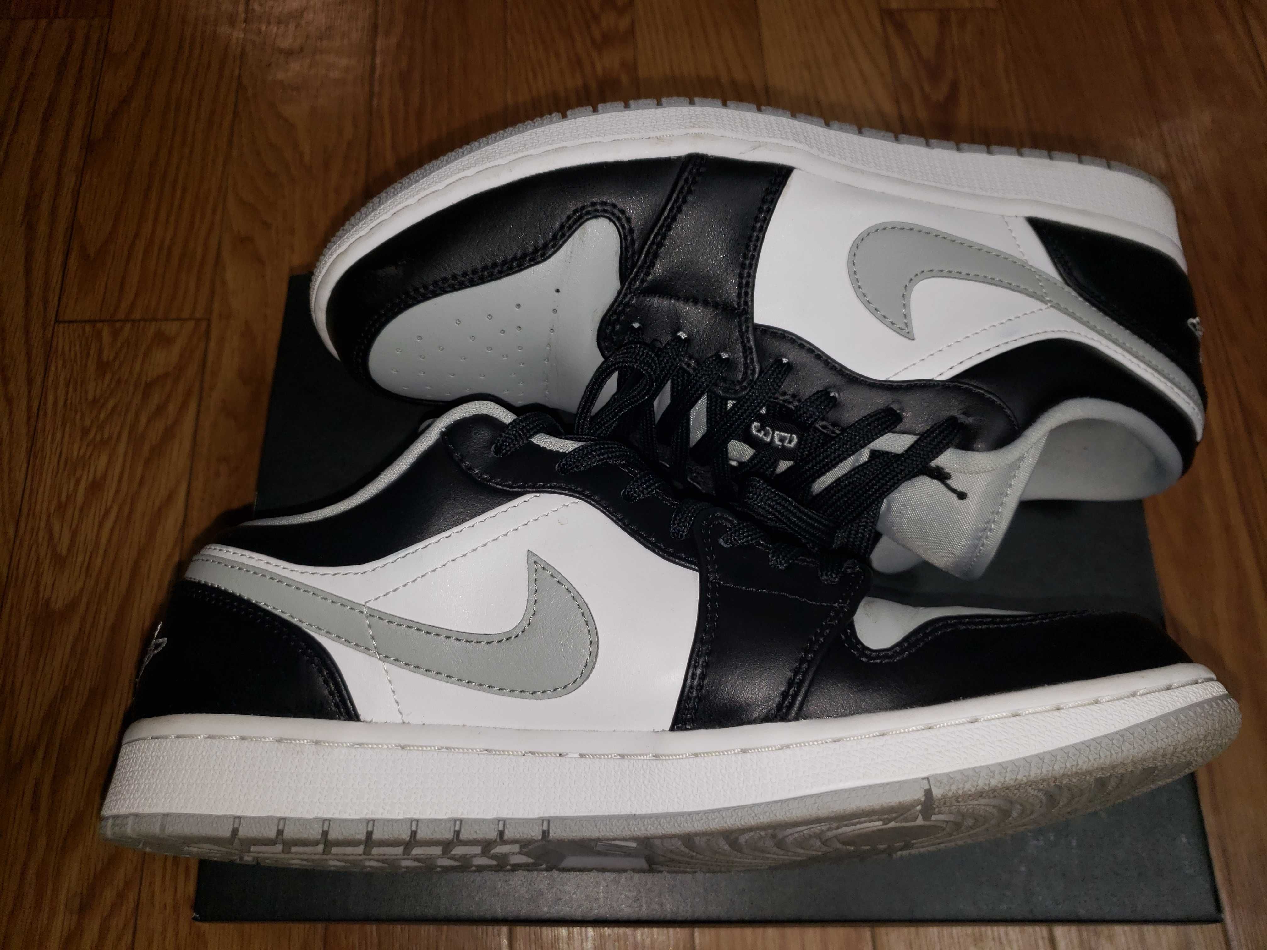 Nike Air Jordan 1 Low "Black/Light Smoke Grey"