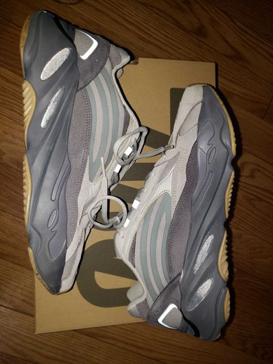 adidas YEEZY Boost 700 V2 "Tephra"