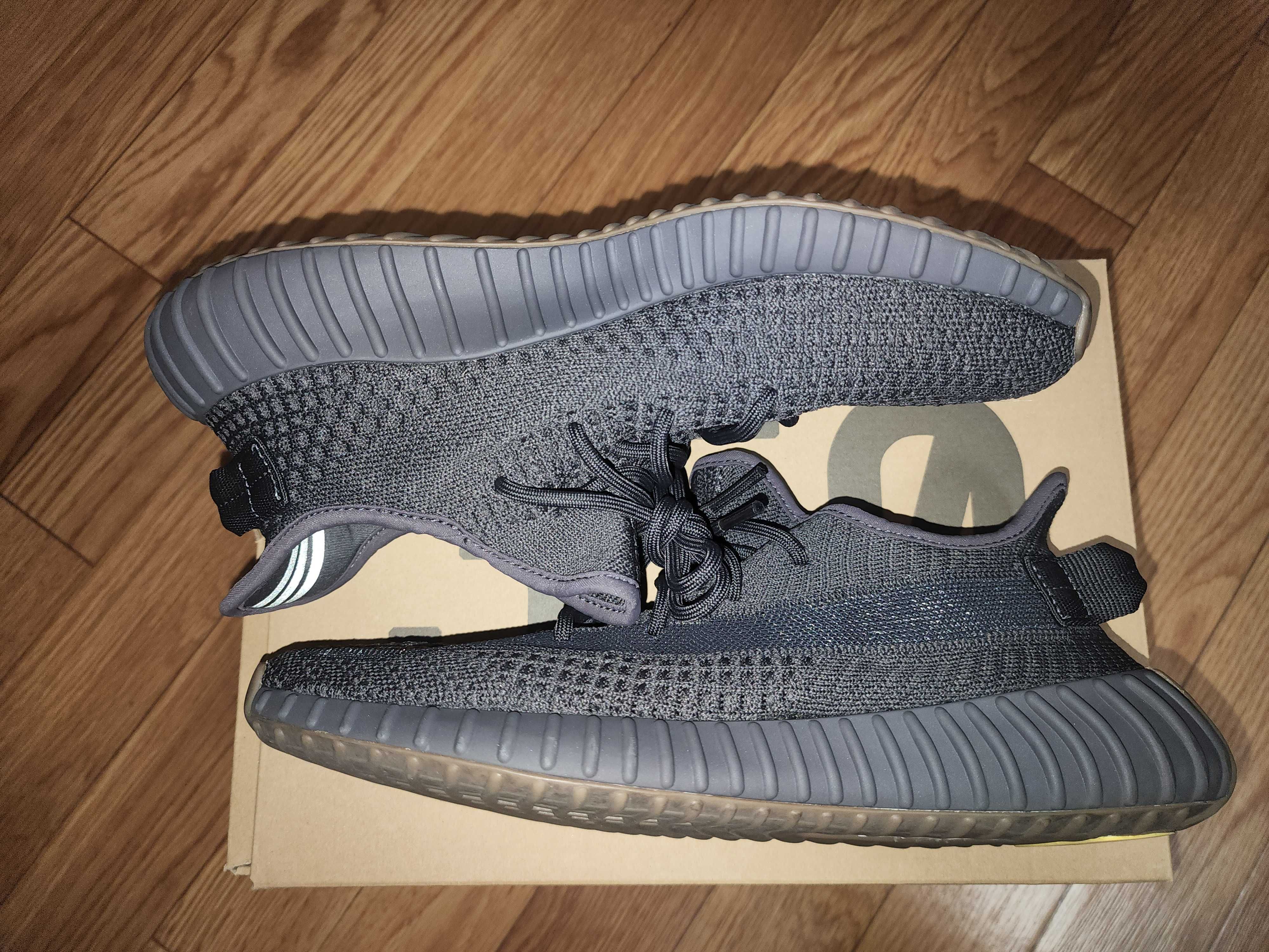  adidas YEEZY Boost 350 V2 "Cinder"