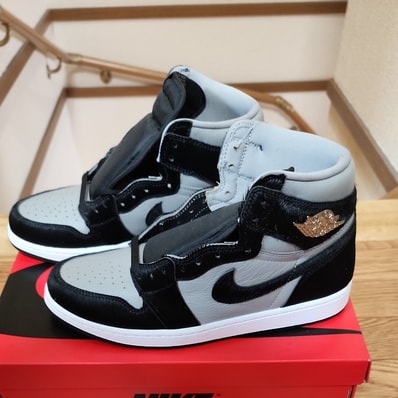 Nike Women's Air Jordan 1 Retro High OG "Medium Grey"